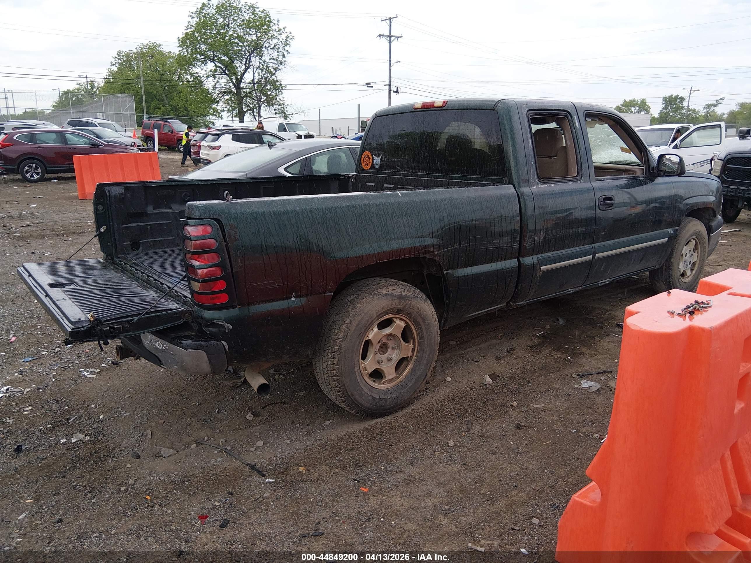 CHEVROLET SILVERADO image 4