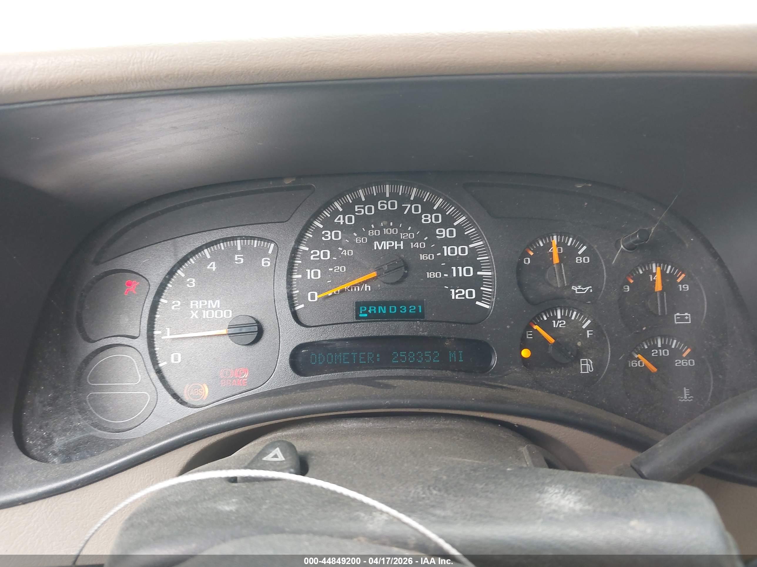 CHEVROLET SILVERADO image 7