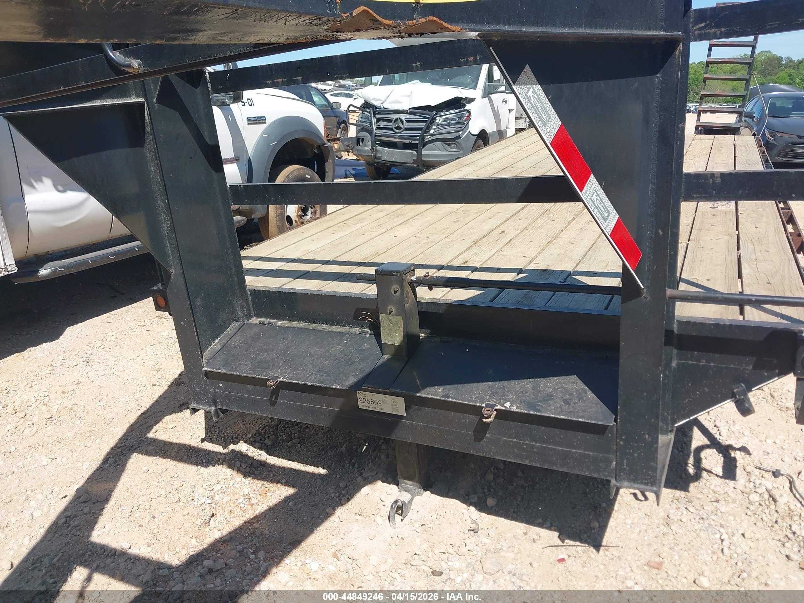KAUFMAN TRAILERS image 10
