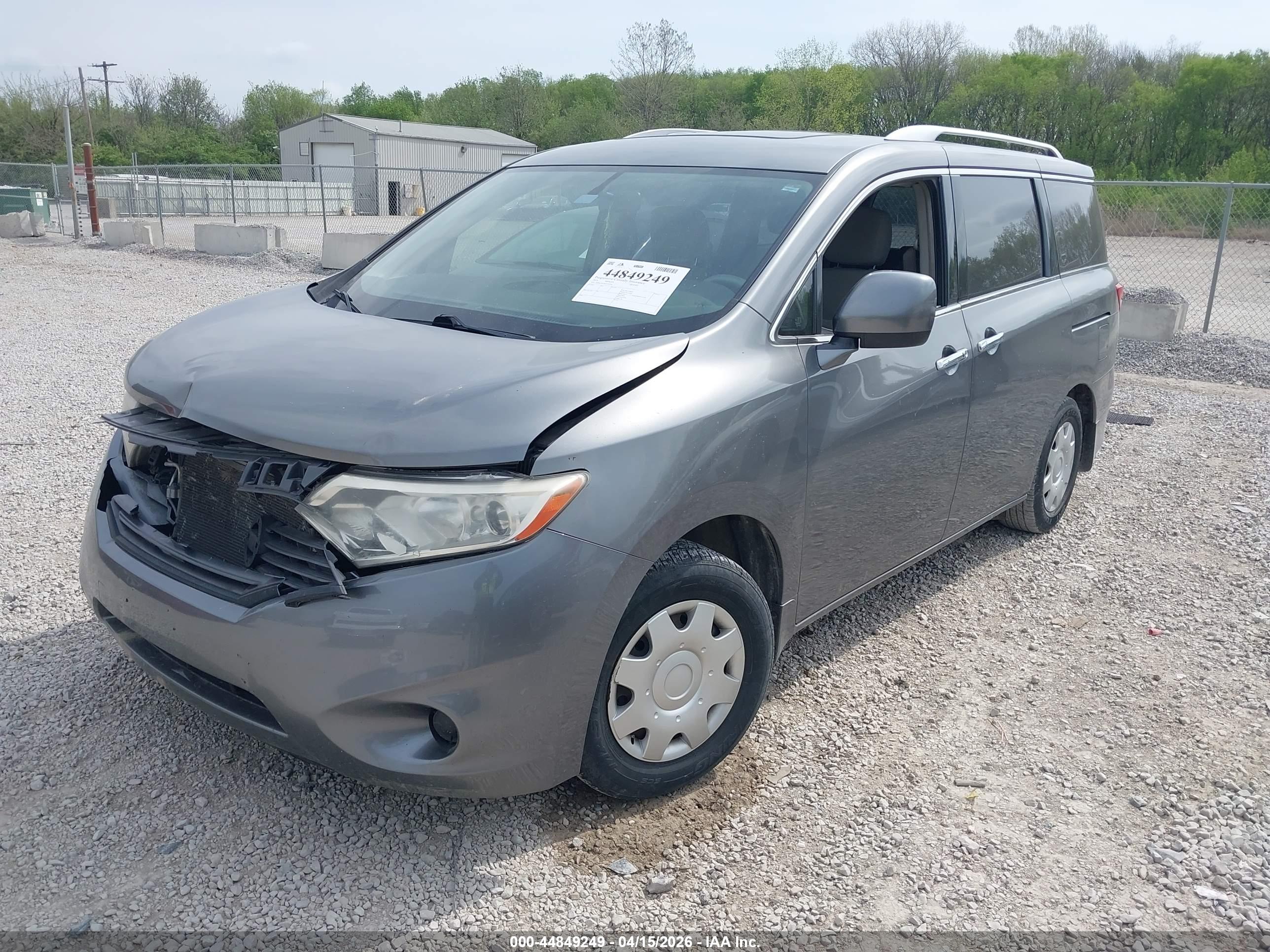 NISSAN QUEST image 2