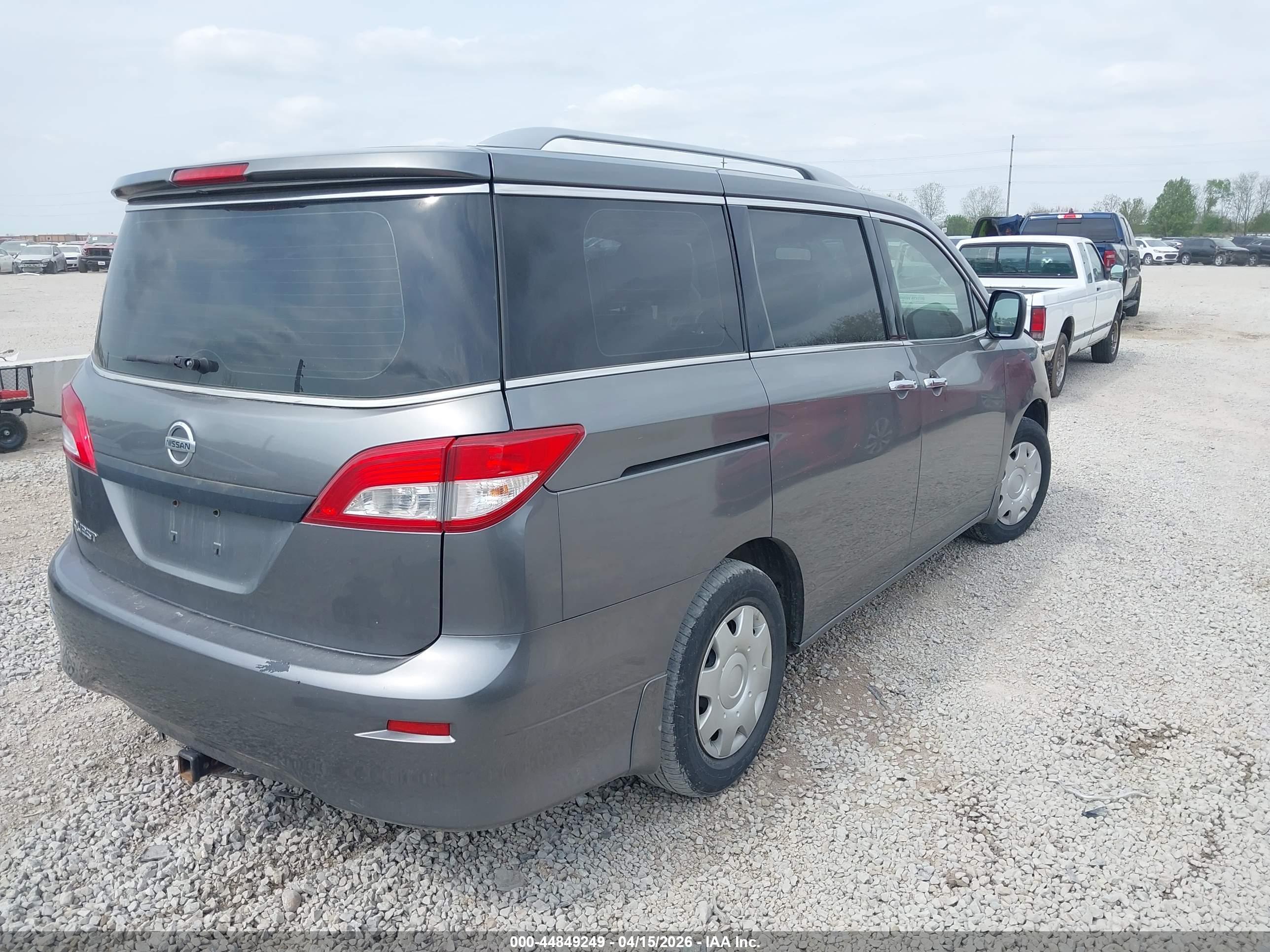 NISSAN QUEST image 4