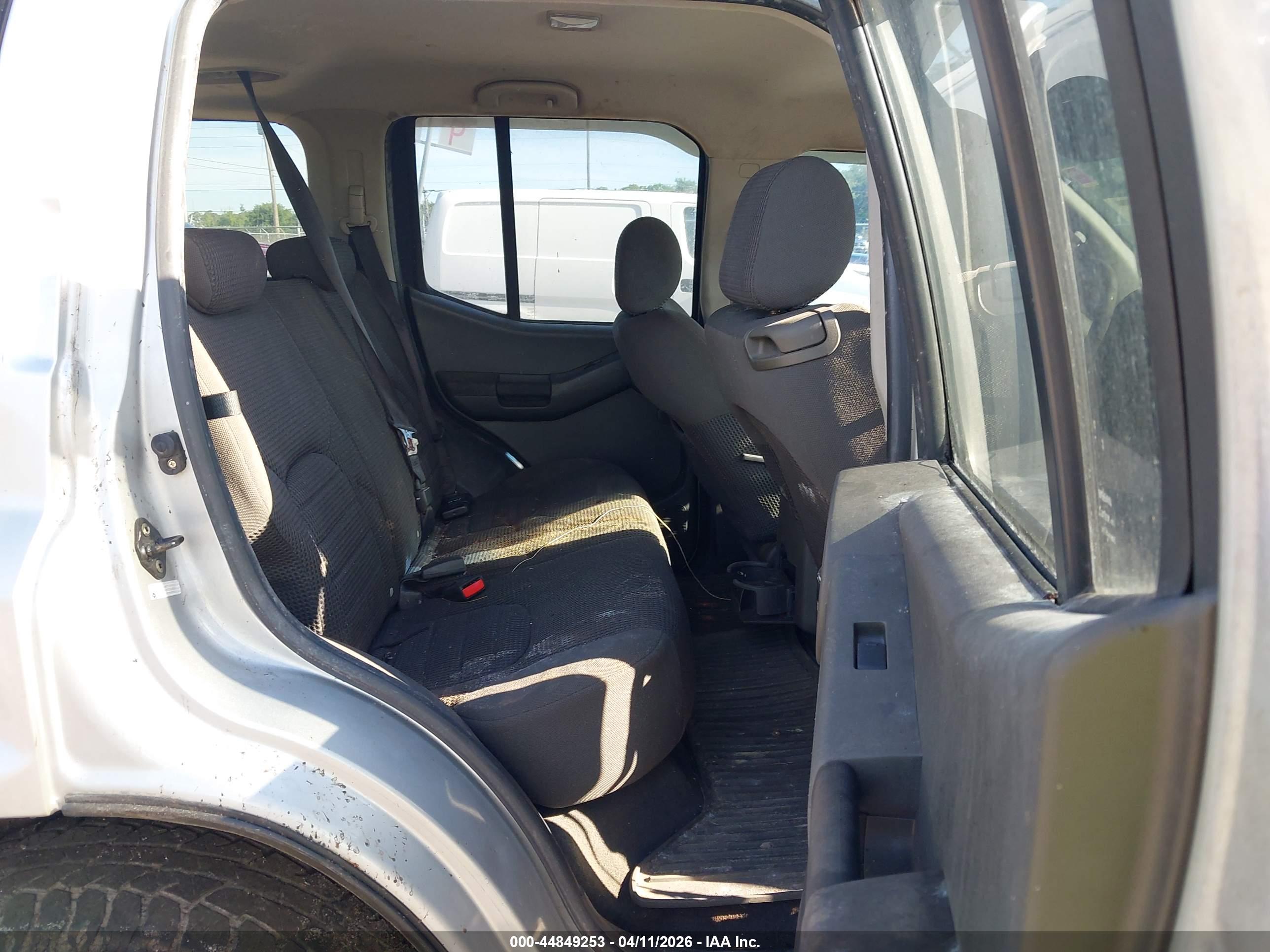 NISSAN XTERRA image 8