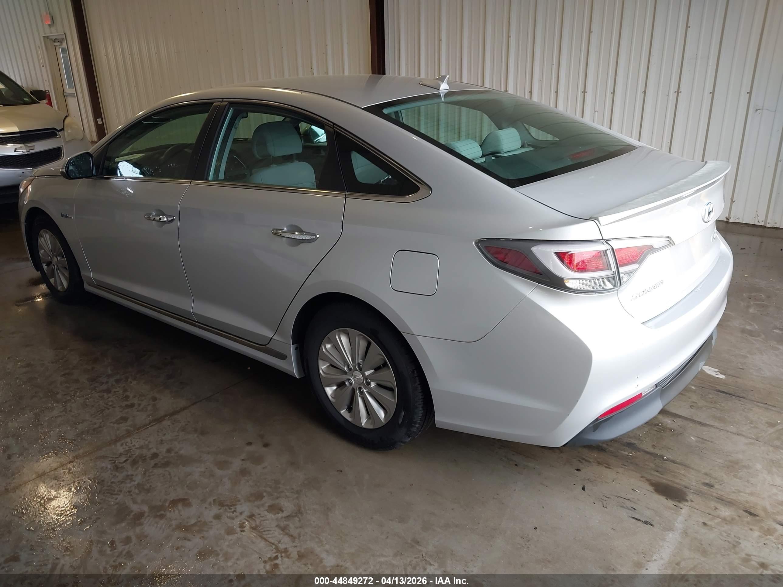HYUNDAI SONATA image 3