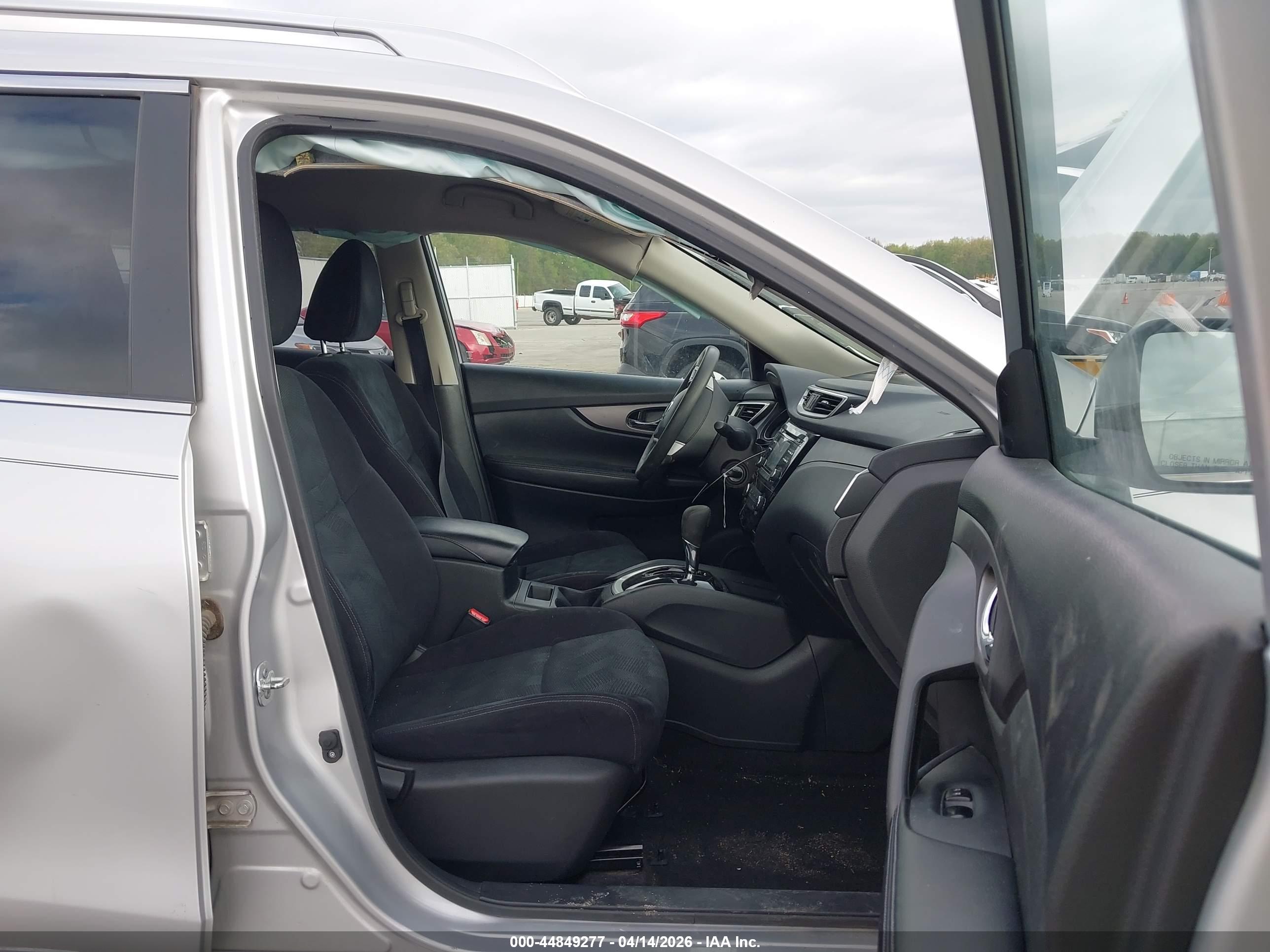 NISSAN ROGUE image 5