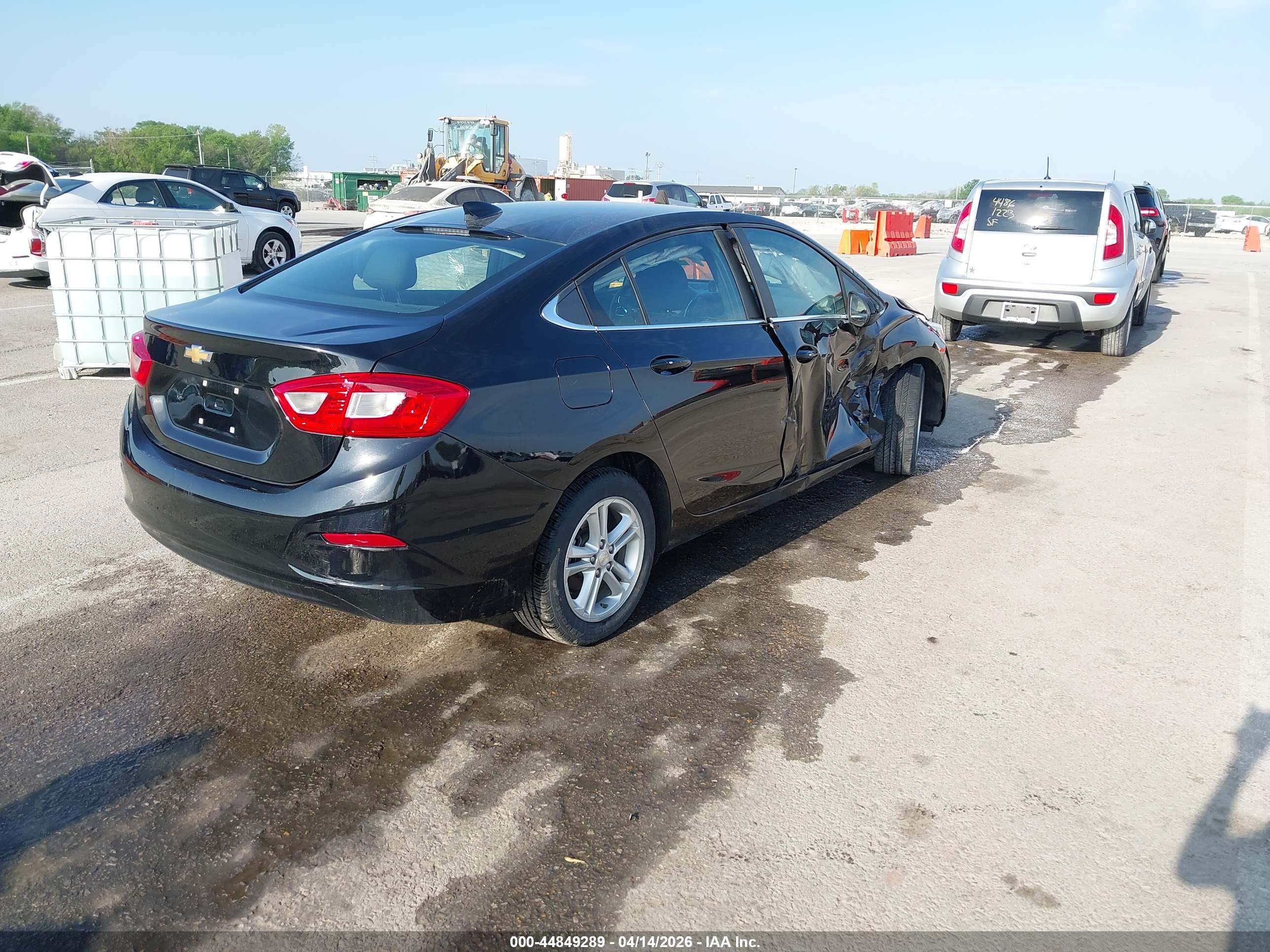 CHEVROLET CRUZE image 4