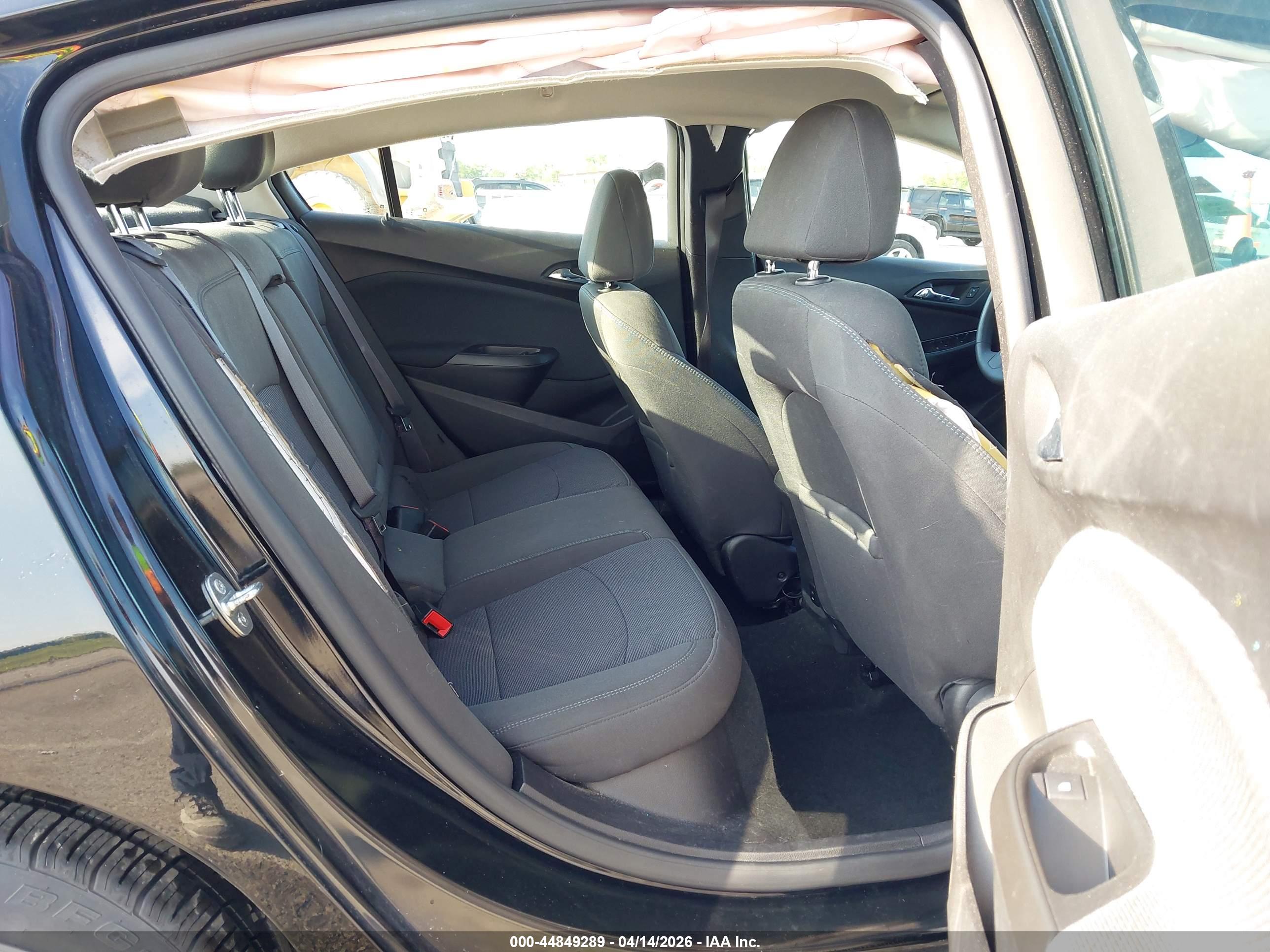 CHEVROLET CRUZE image 8