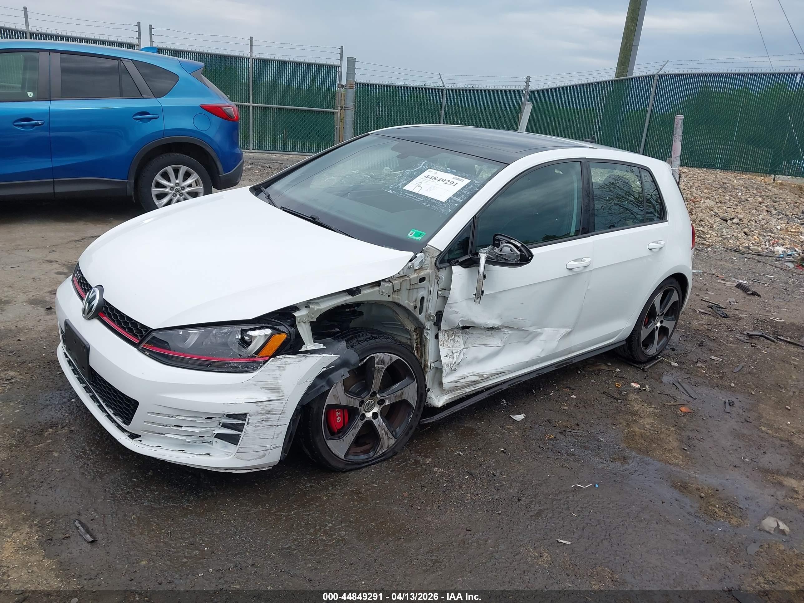 VOLKSWAGEN GOLF image 2