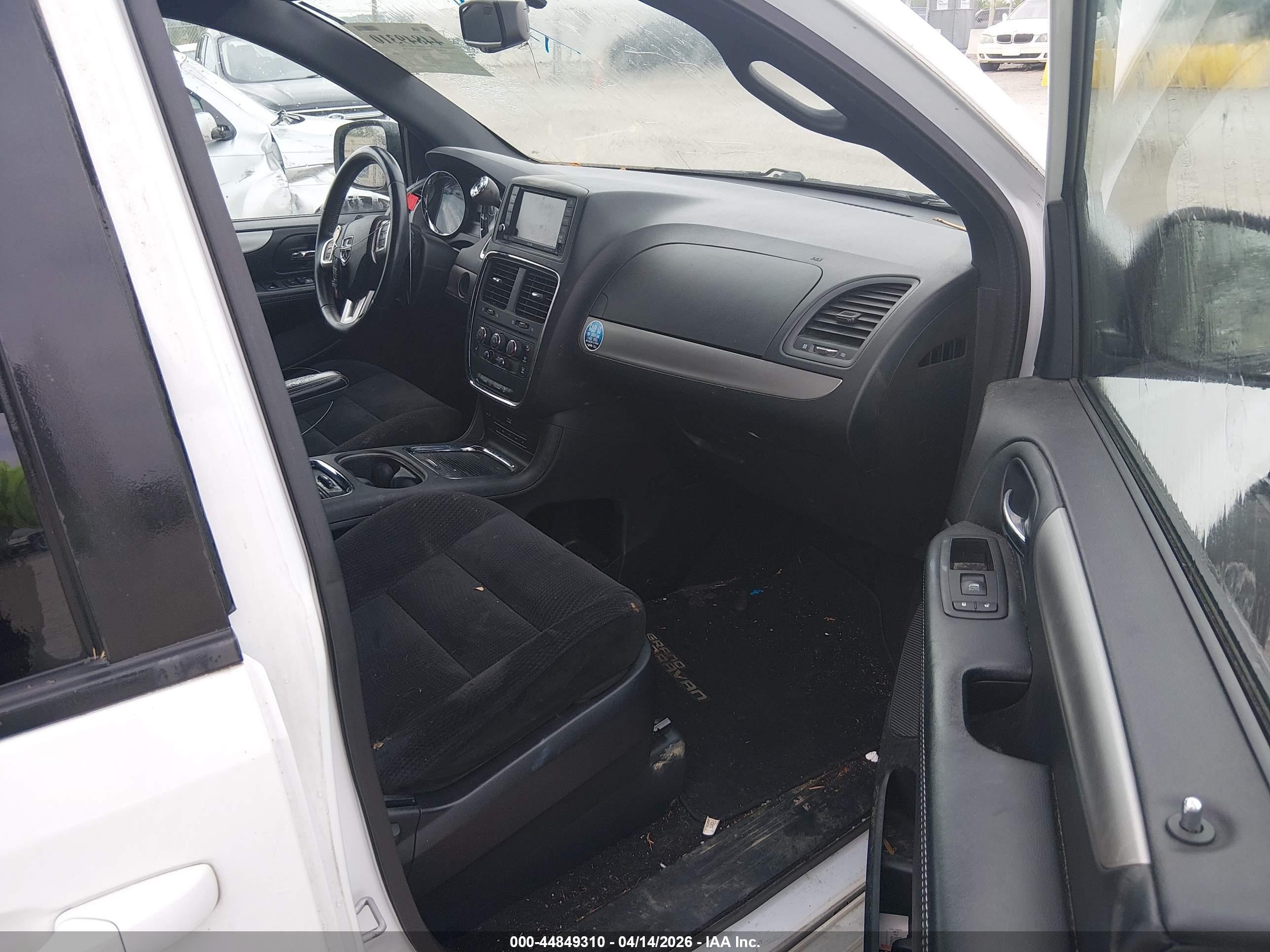 DODGE GRAND image 5