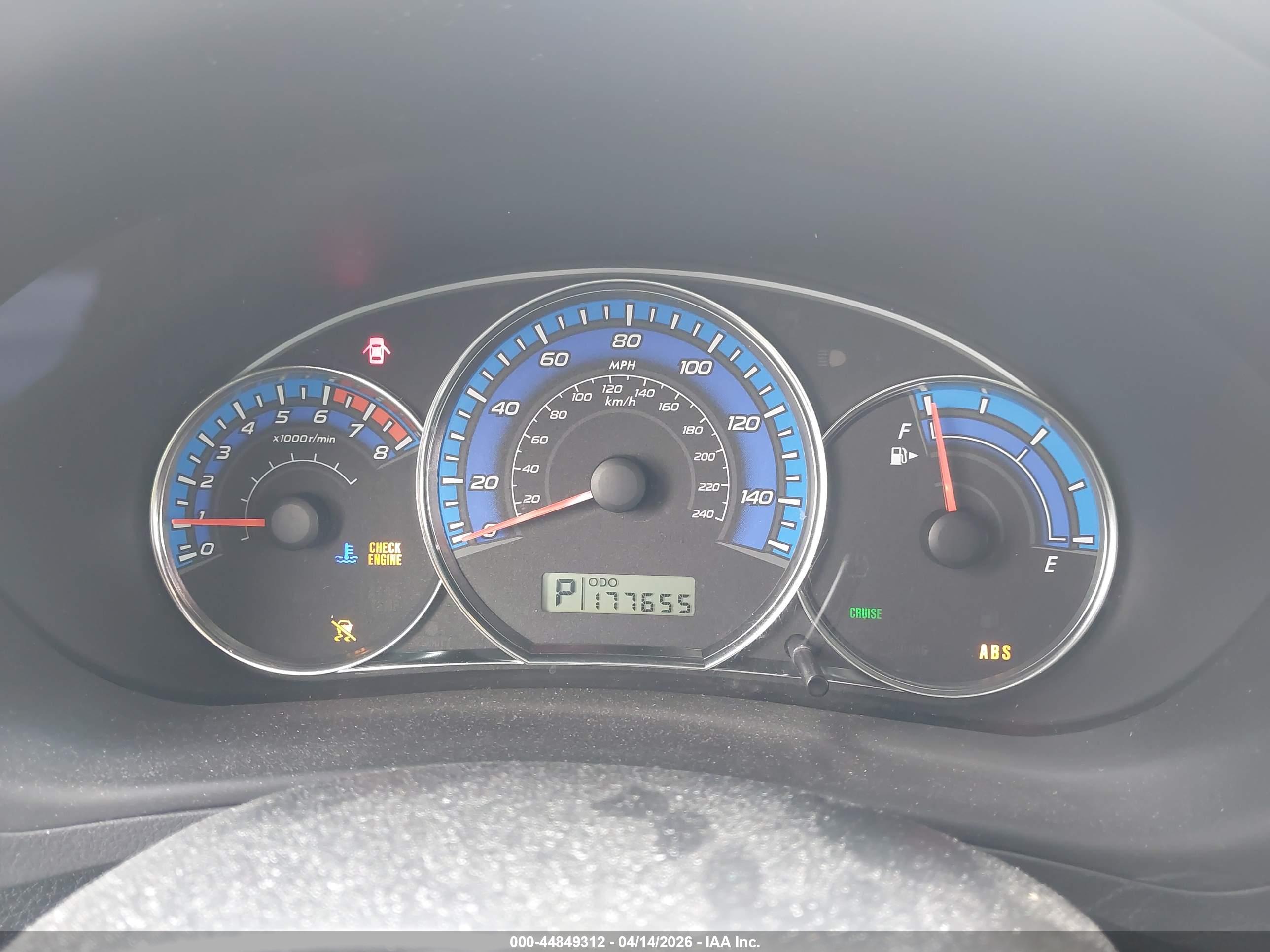 SUBARU FORESTER image 7