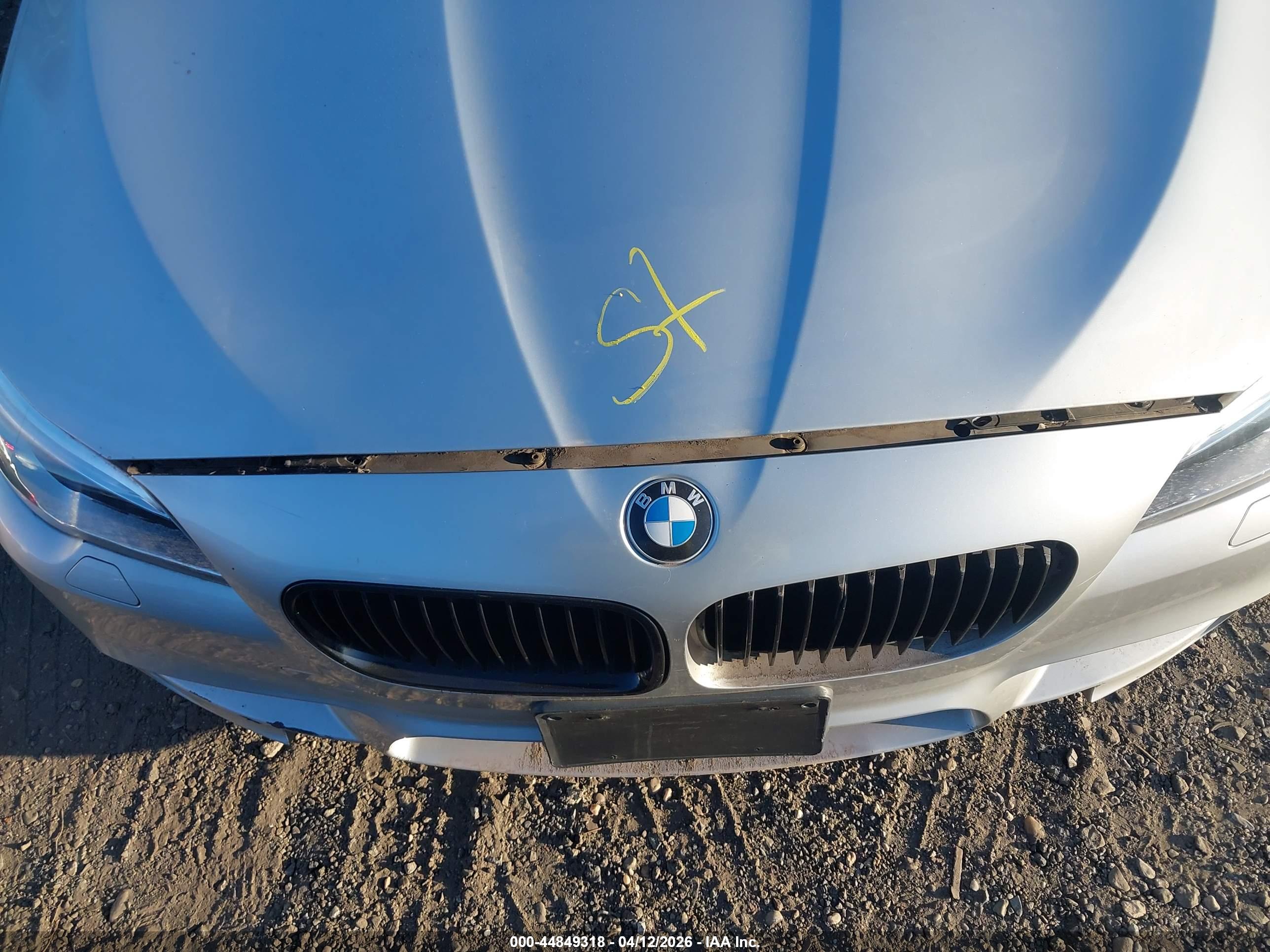 BMW 535I image 10