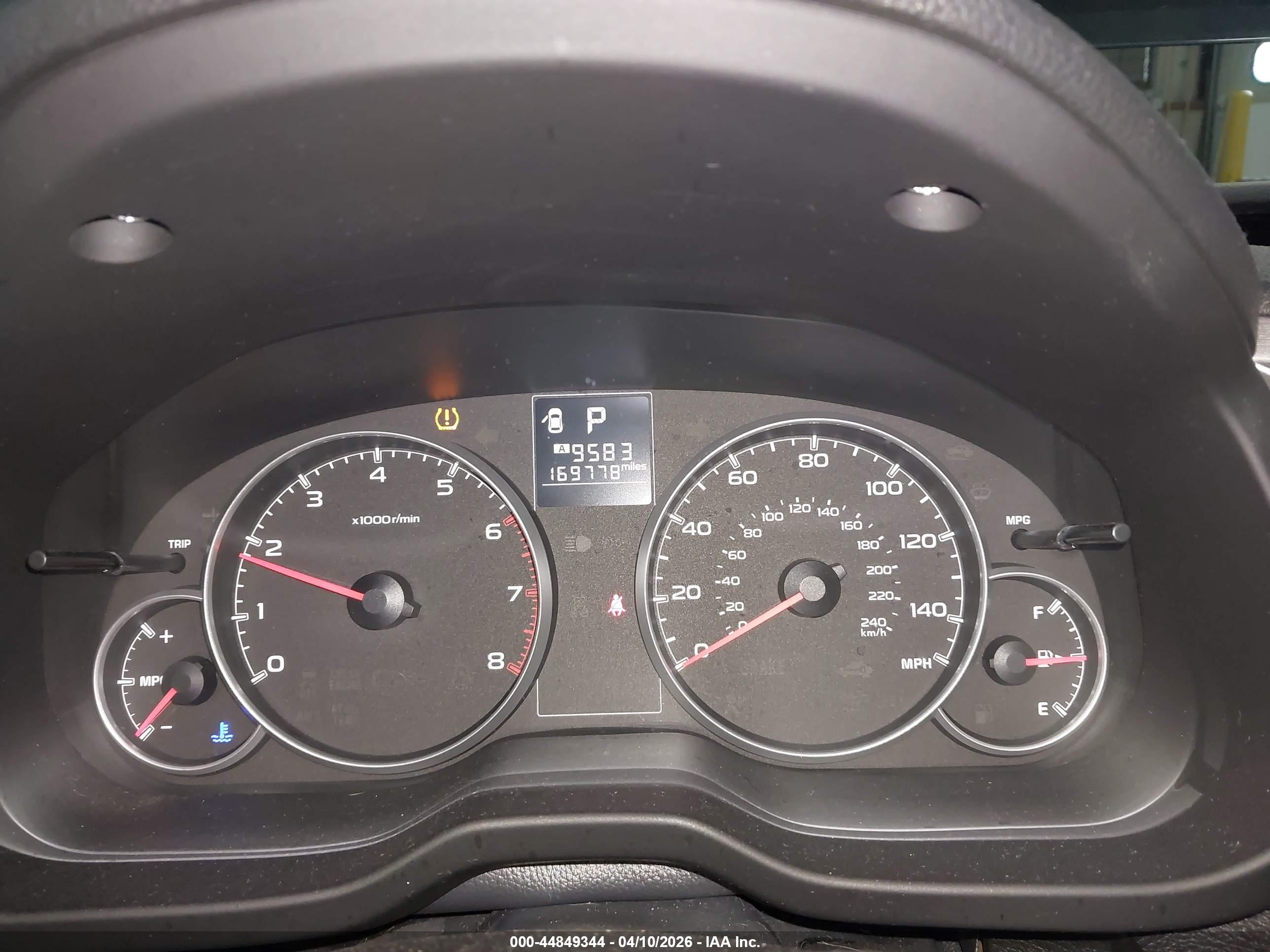 SUBARU OUTBACK image 7