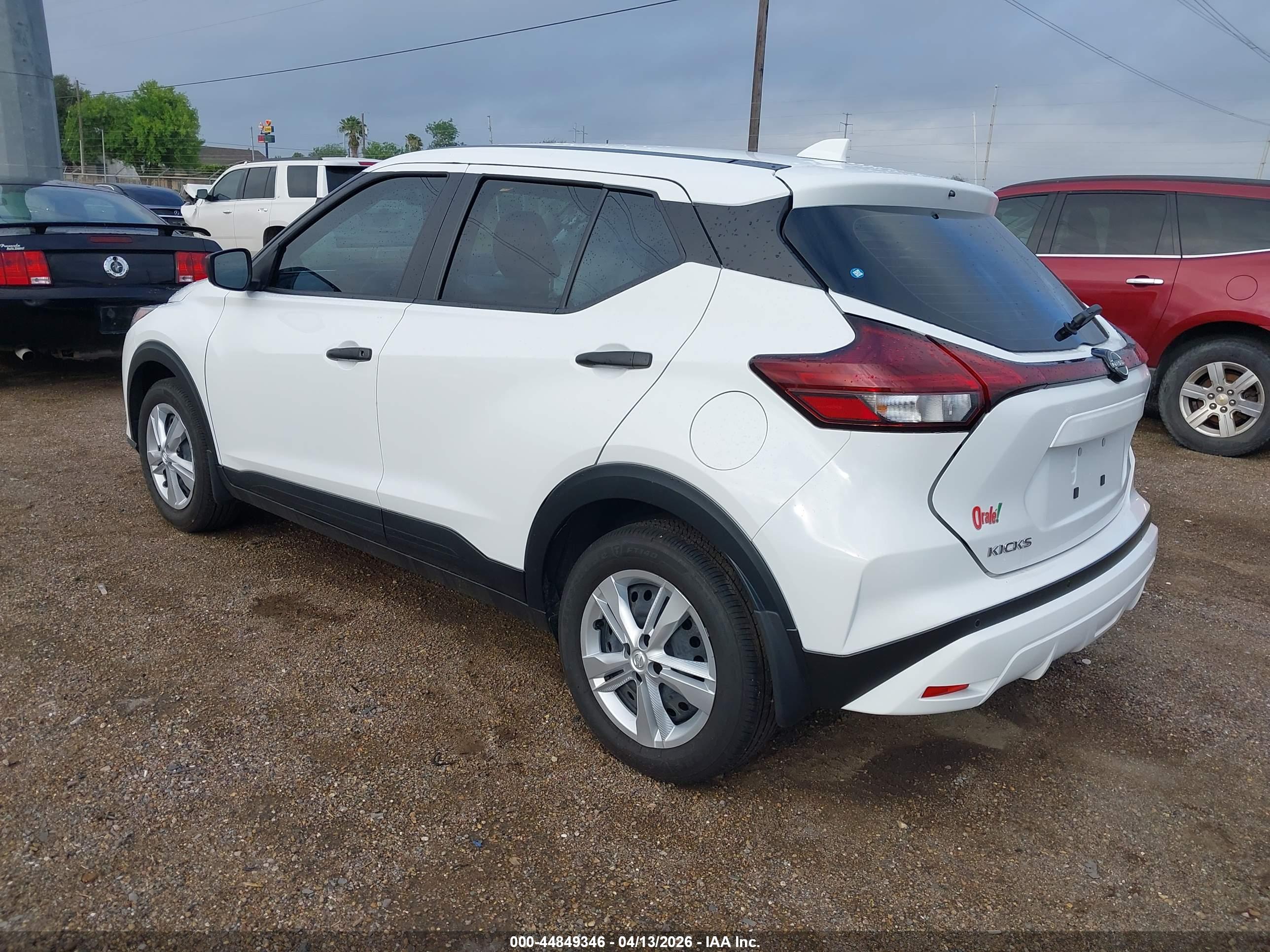 NISSAN KICKS image 3