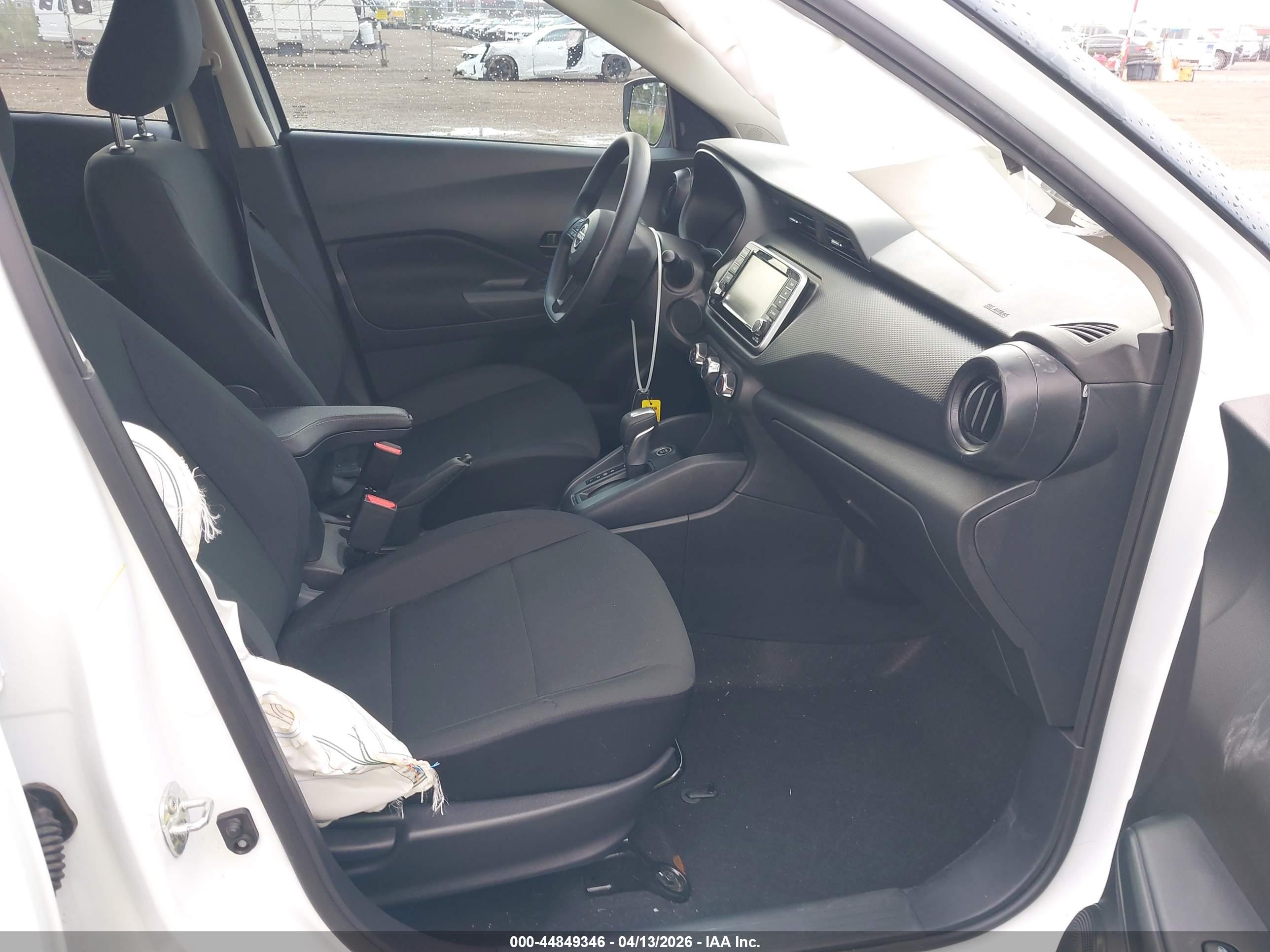 NISSAN KICKS image 5