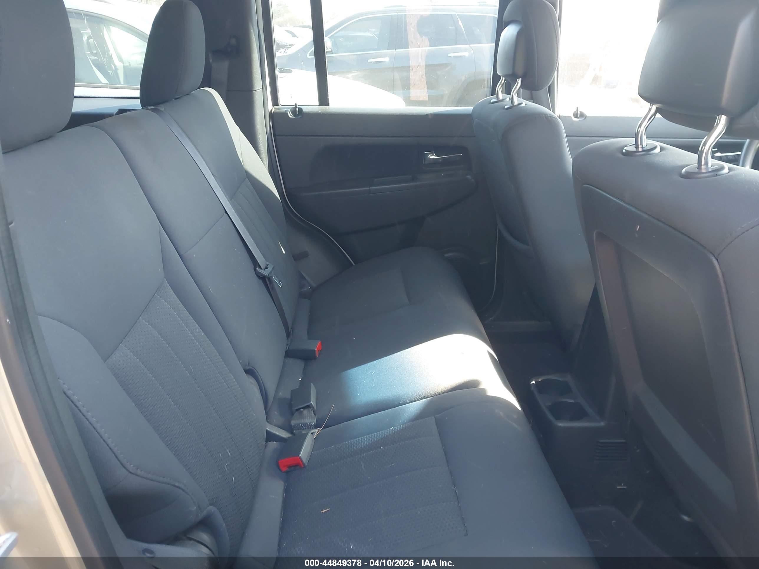 JEEP LIBERTY image 8