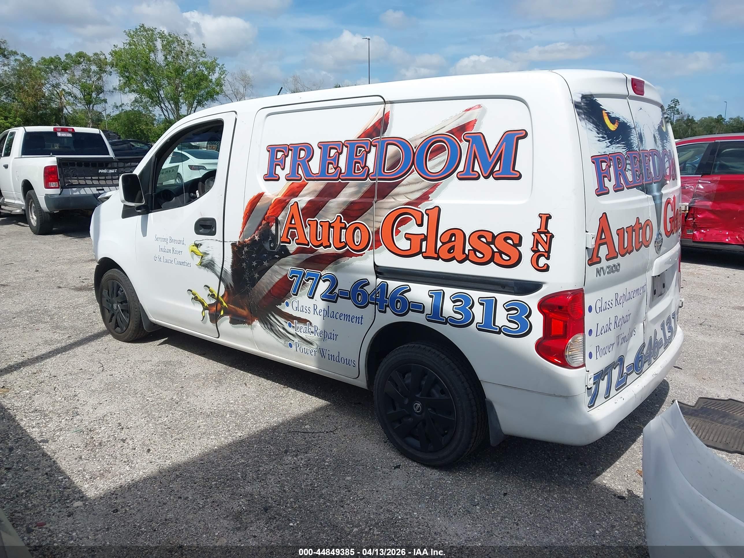 NISSAN NV200 image 3