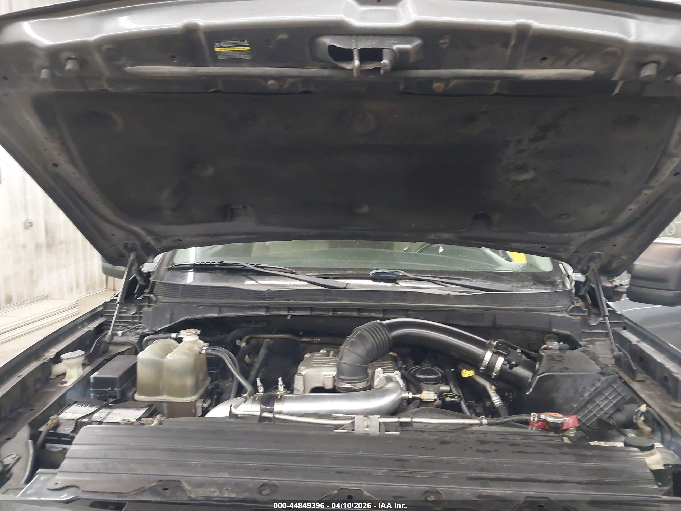NISSAN TITAN image 10
