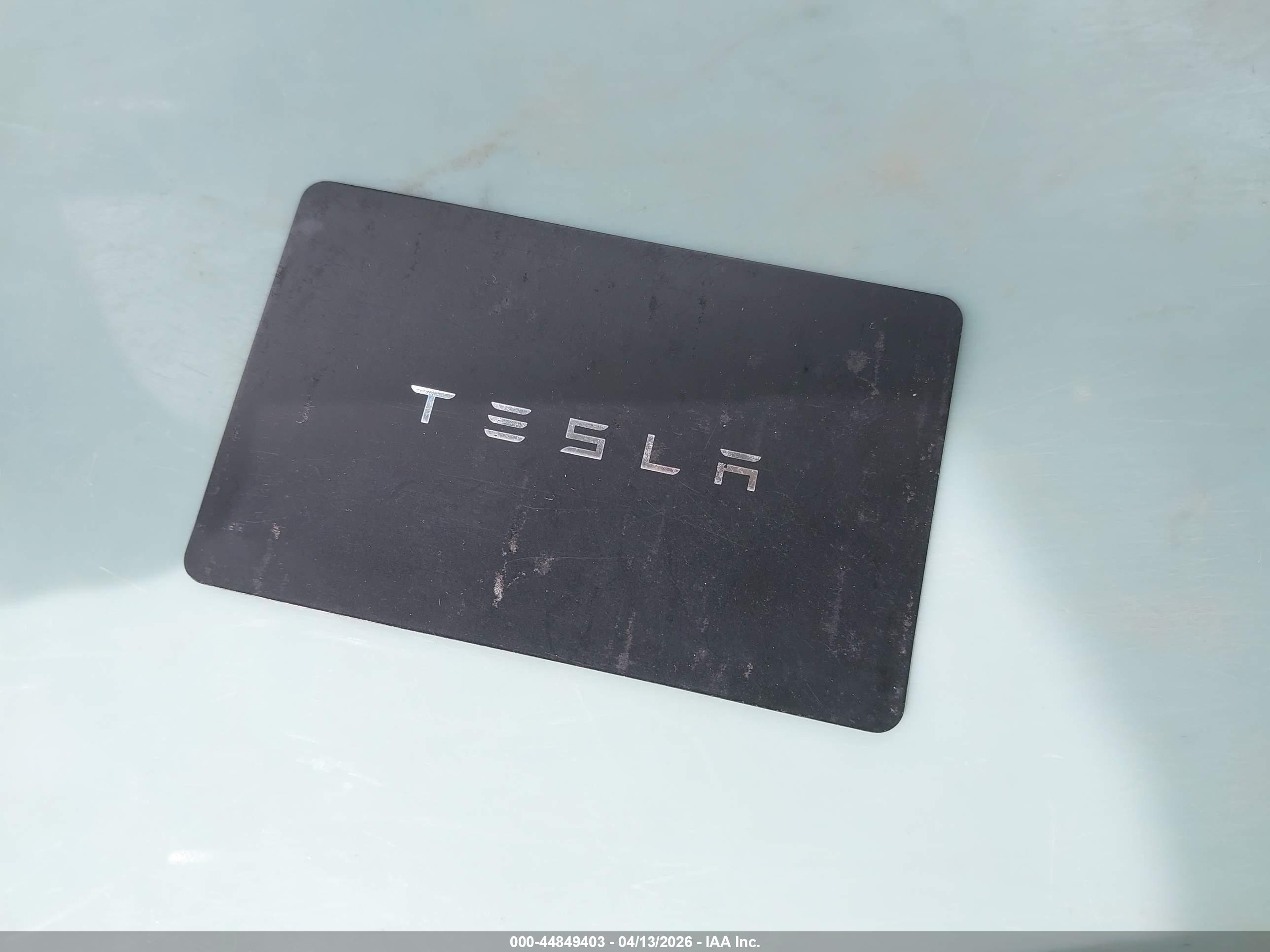 TESLA MODEL image 11
