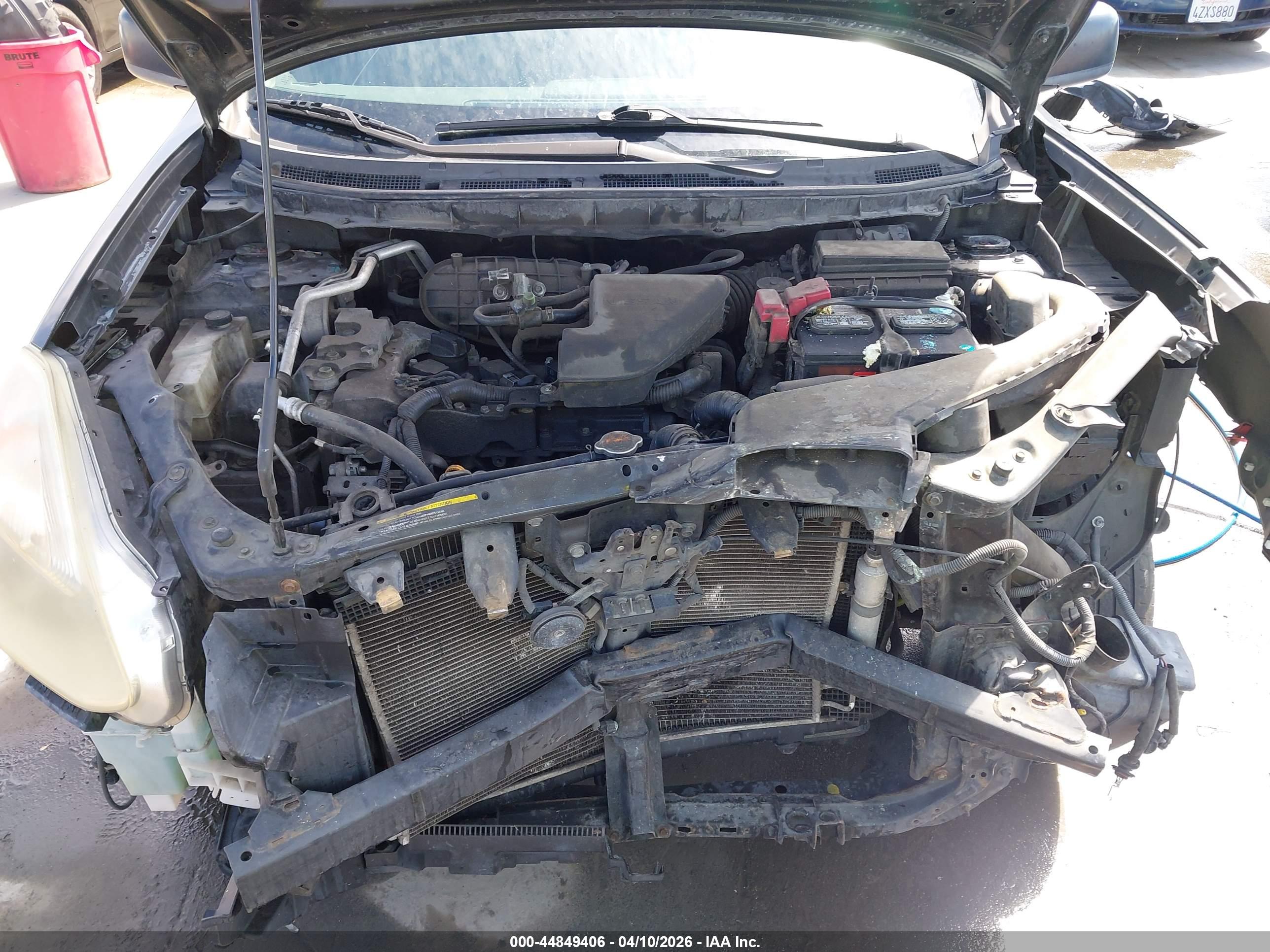 NISSAN ROGUE image 10