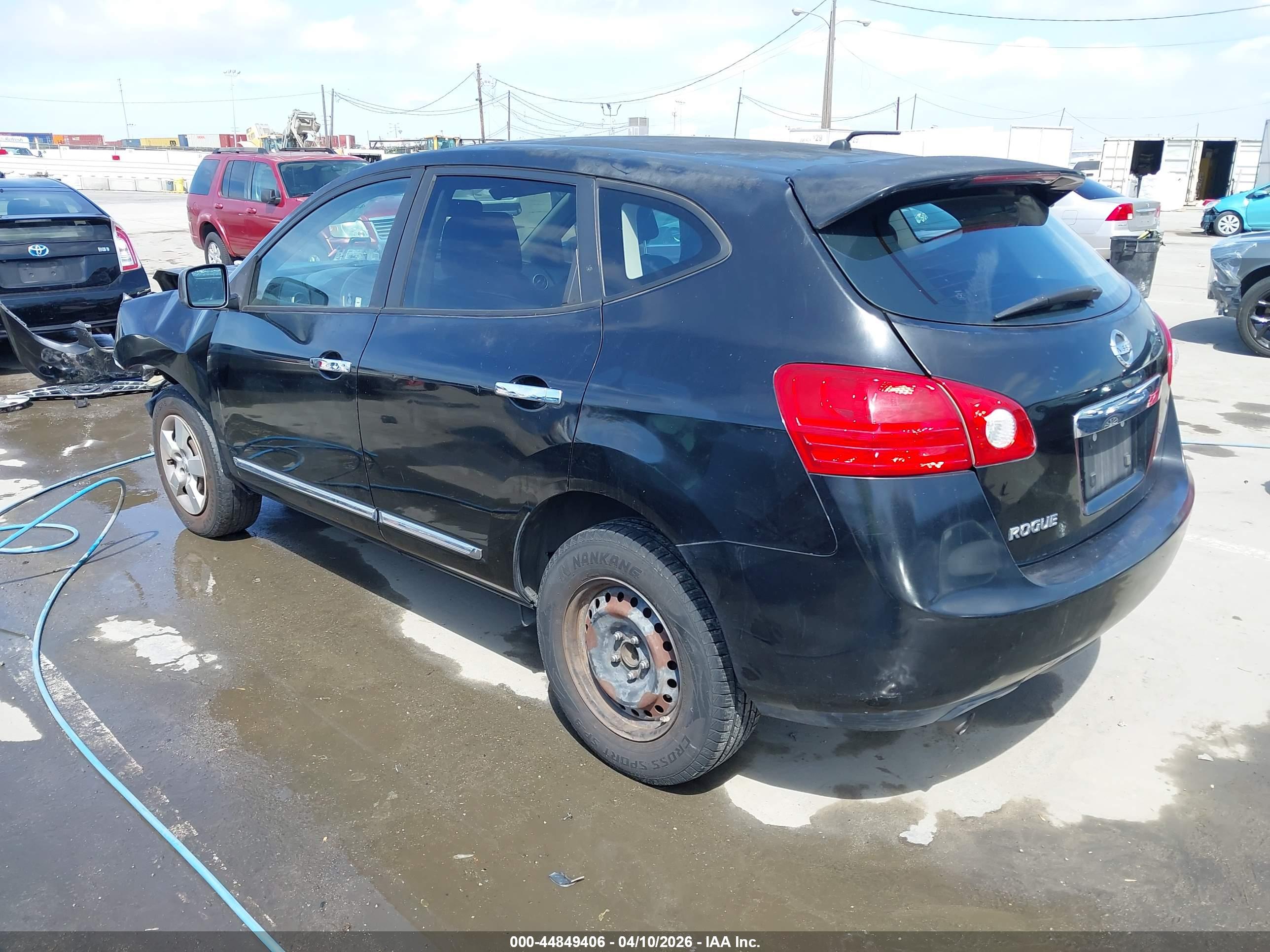 NISSAN ROGUE image 3