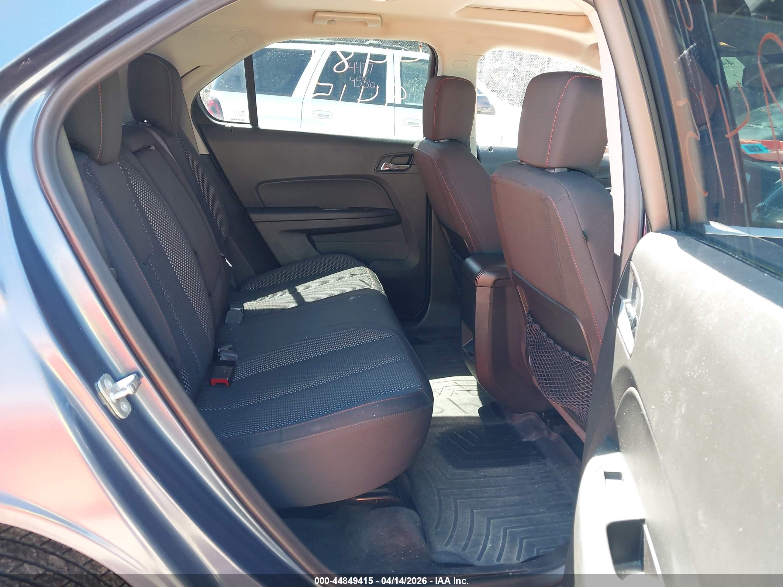 CHEVROLET EQUINOX image 8