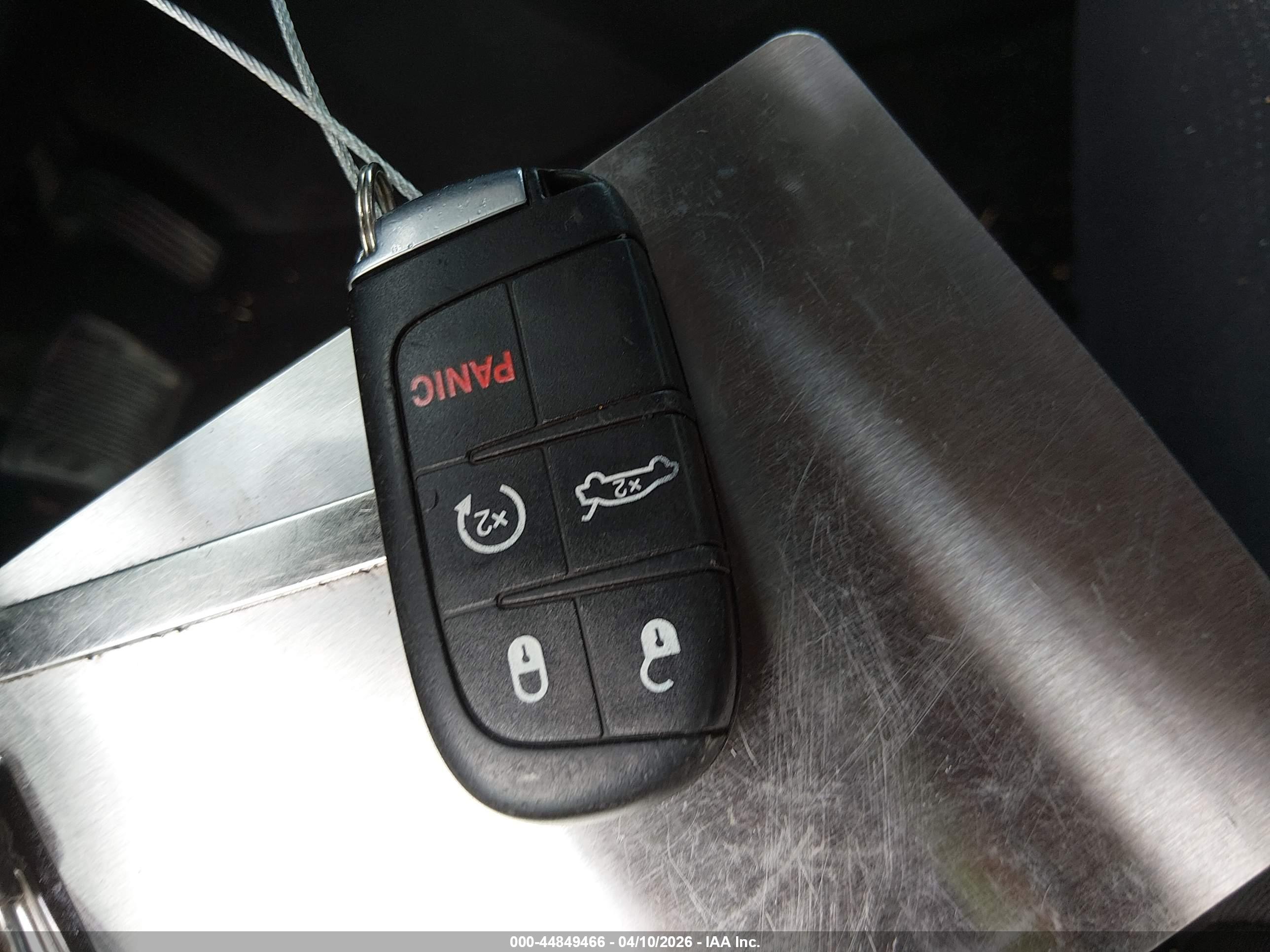 CHRYSLER 200 image 11