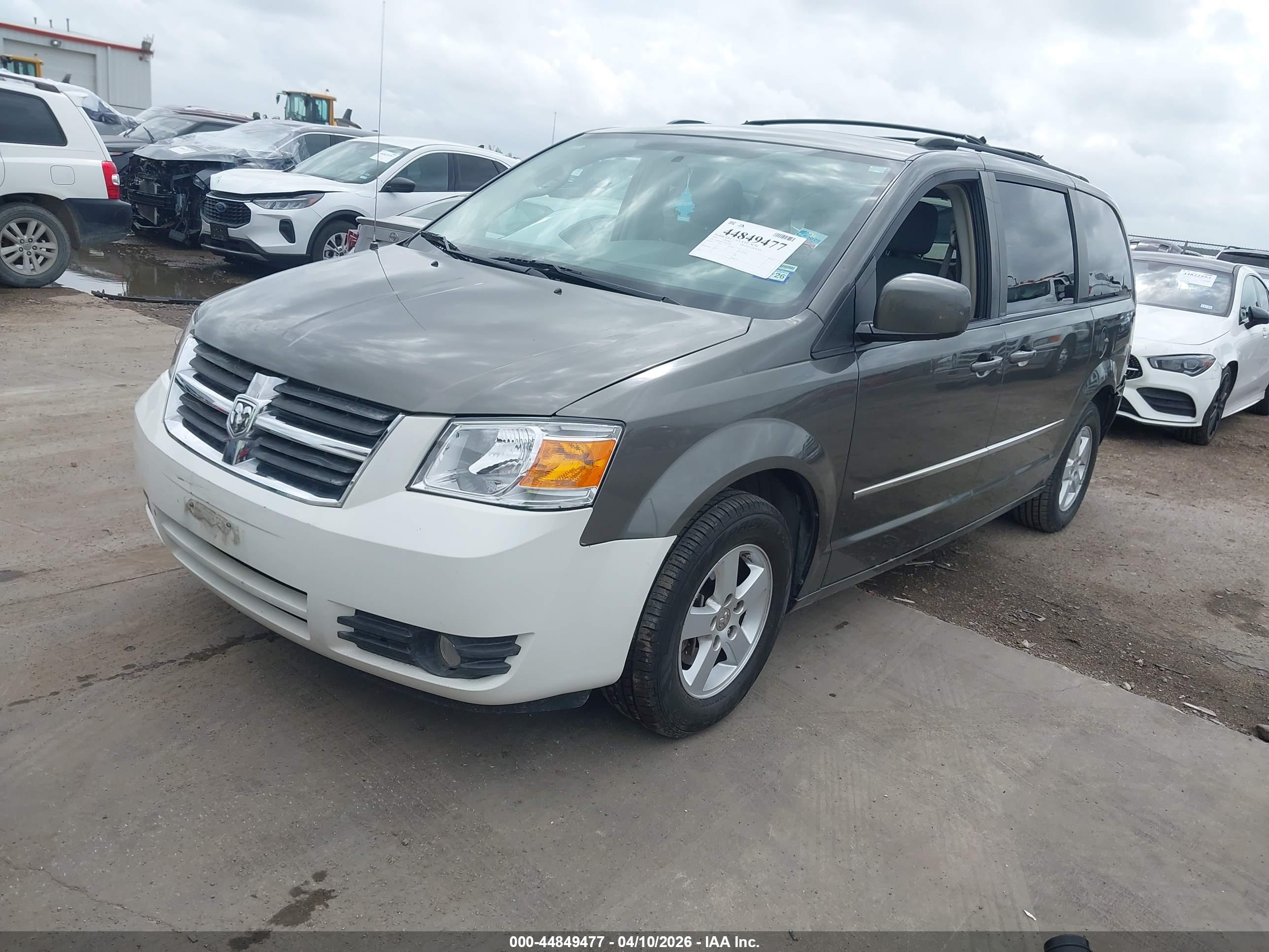 DODGE GRAND image 2