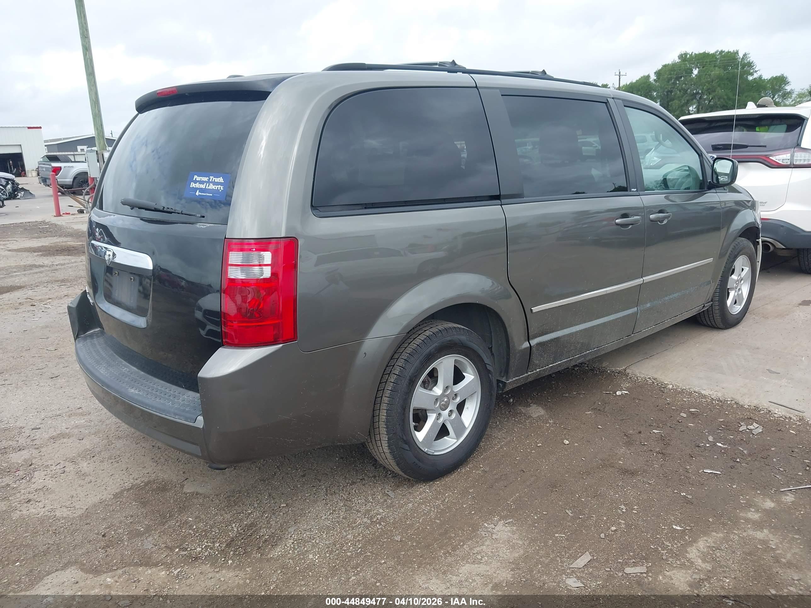 DODGE GRAND image 4