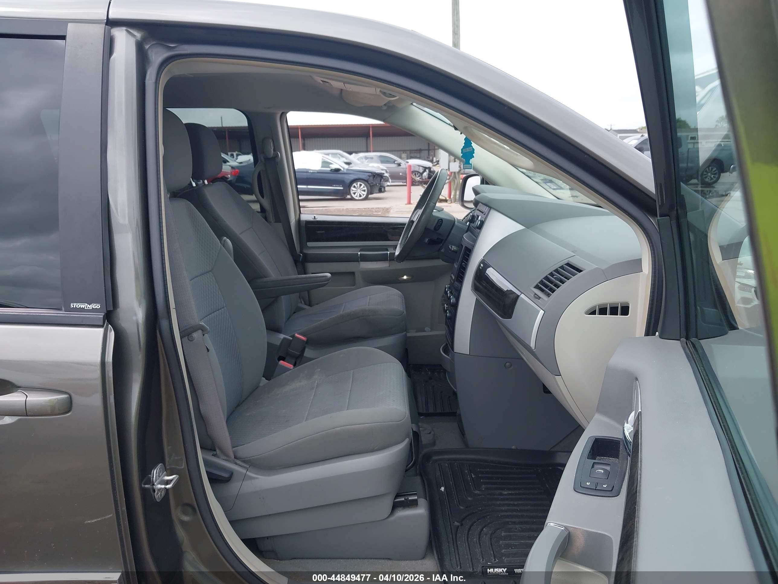 DODGE GRAND image 5