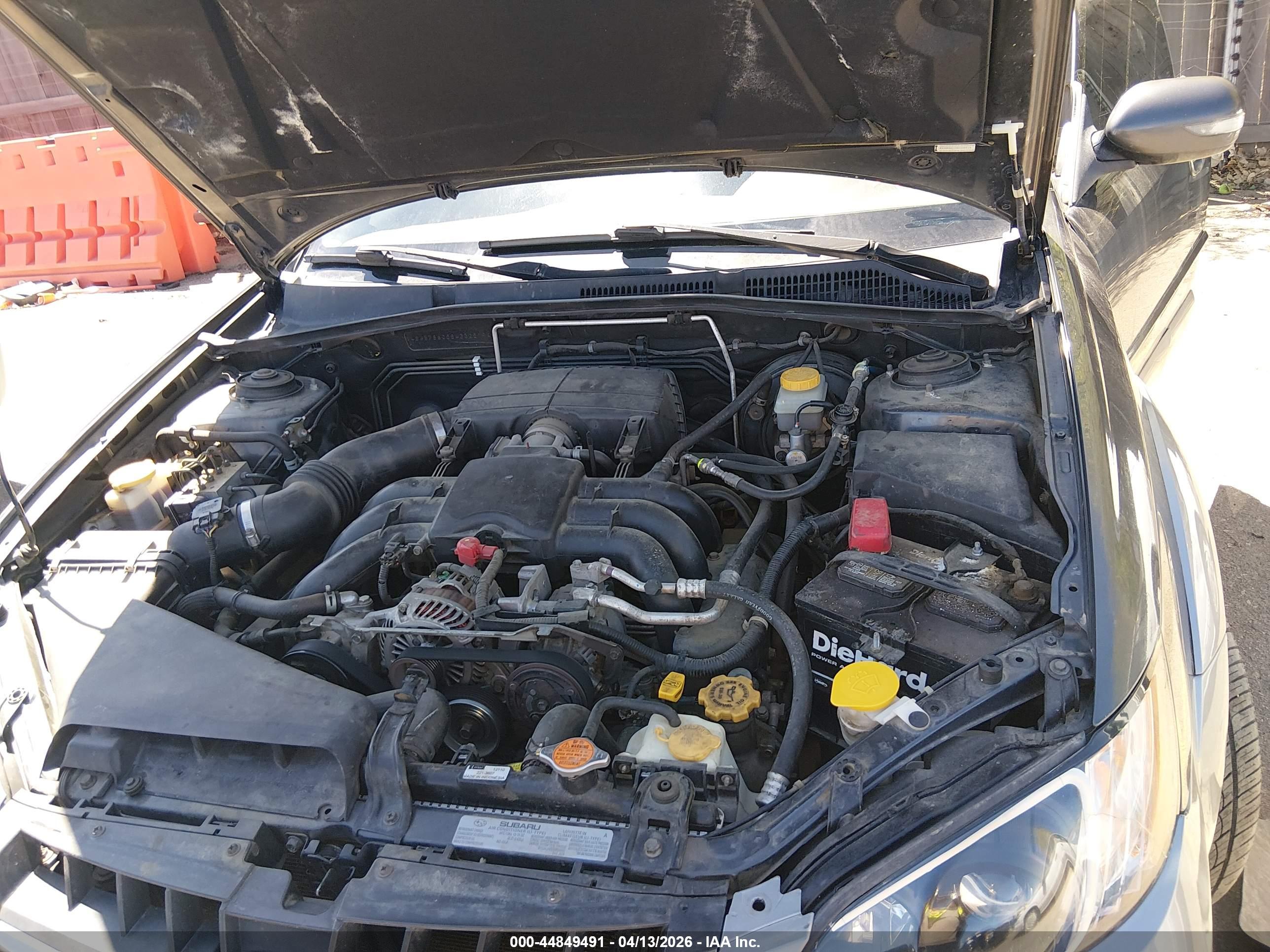 SUBARU OUTBACK image 10