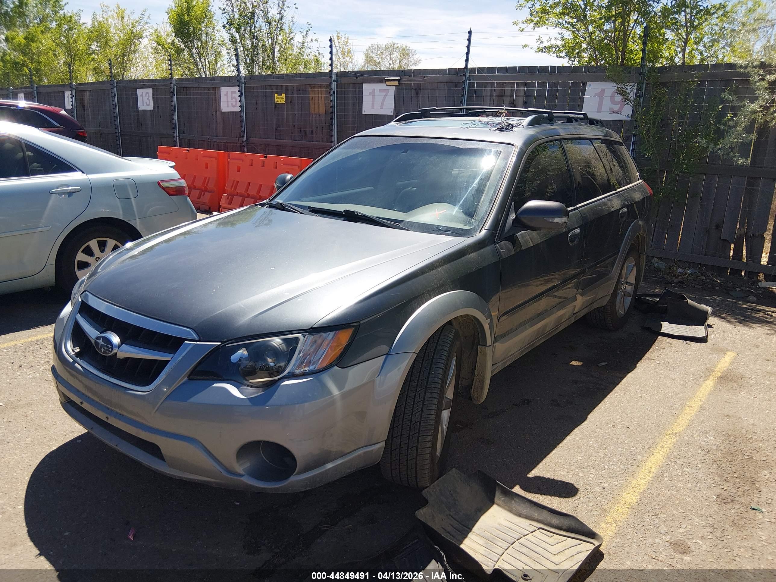 SUBARU OUTBACK image 2