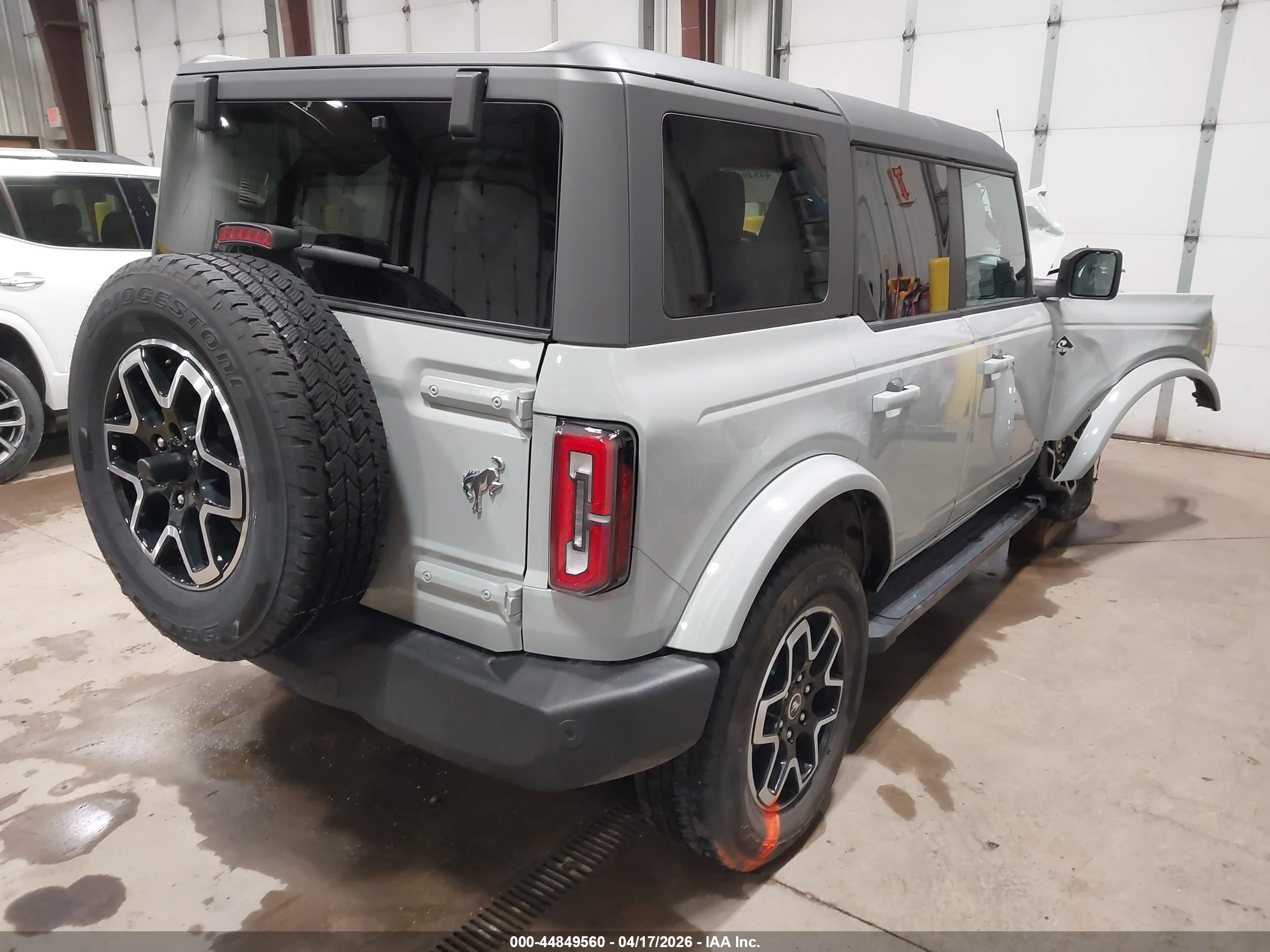 FORD BRONCO image 4