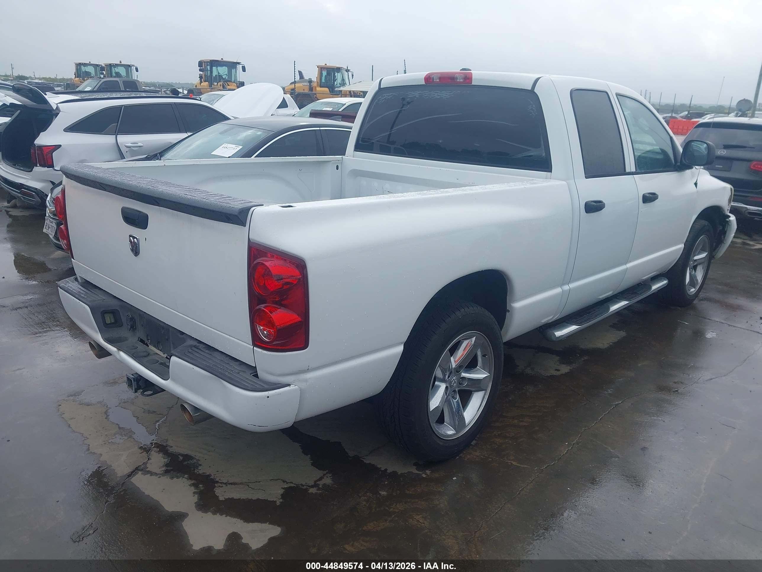 DODGE RAM image 4