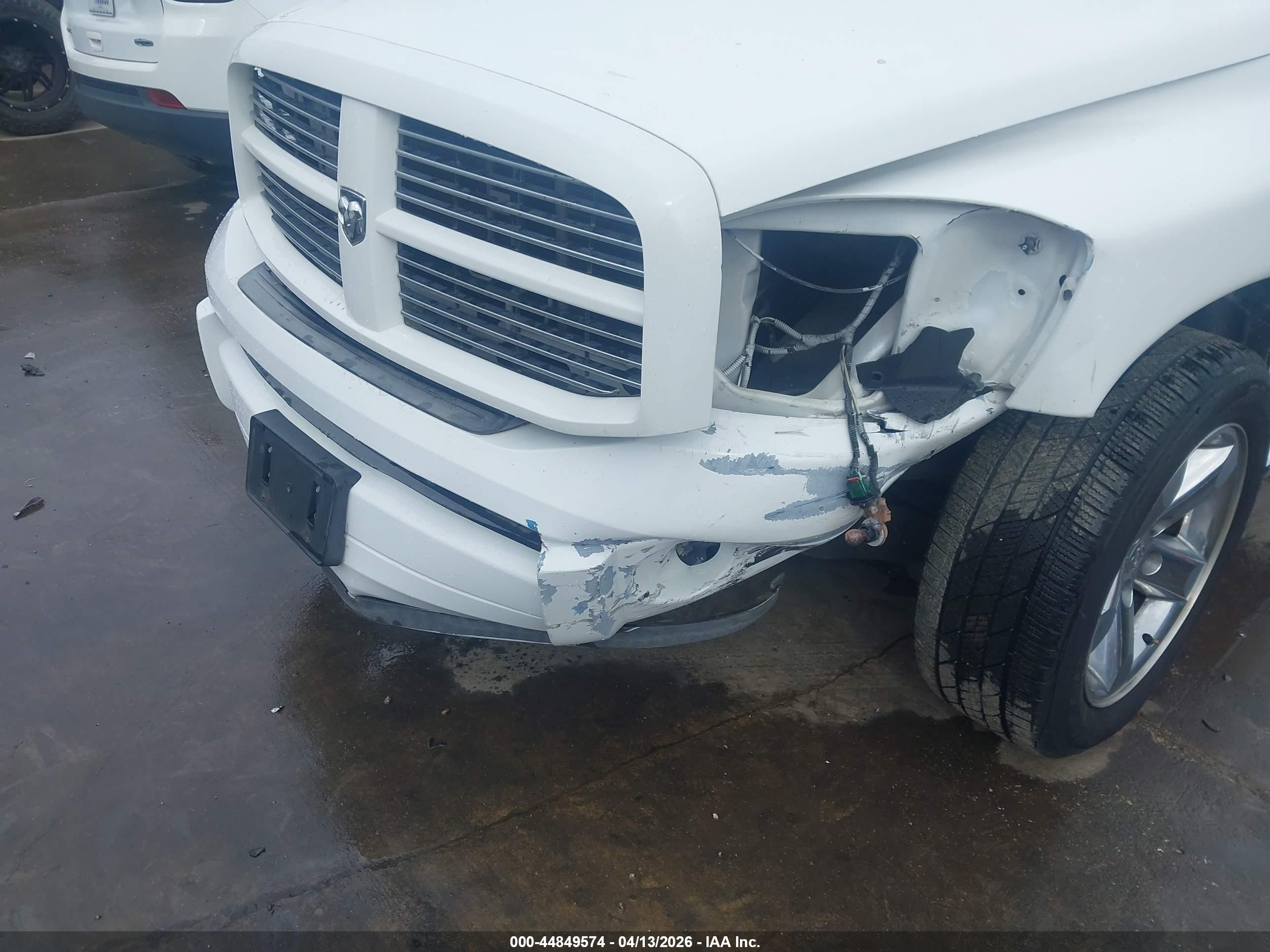DODGE RAM image 6