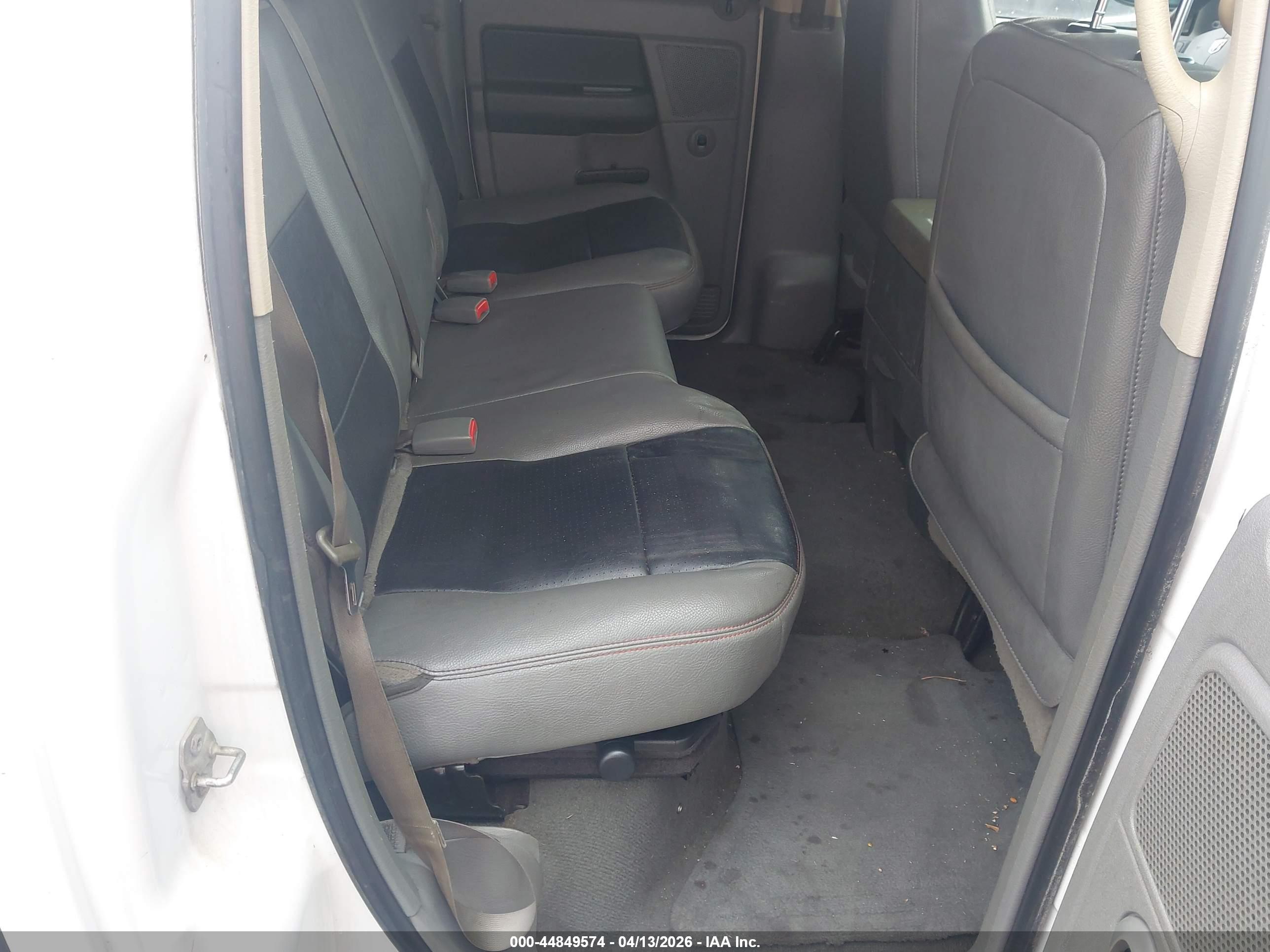 DODGE RAM image 8