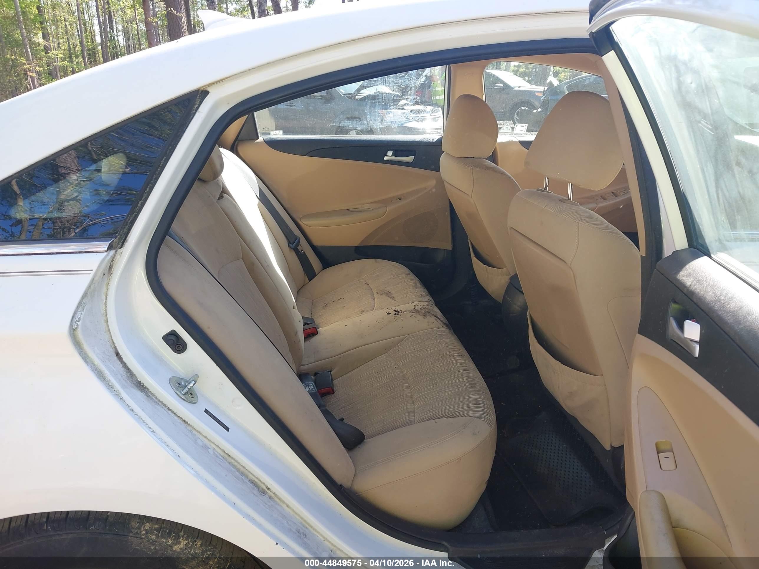 HYUNDAI SONATA image 8
