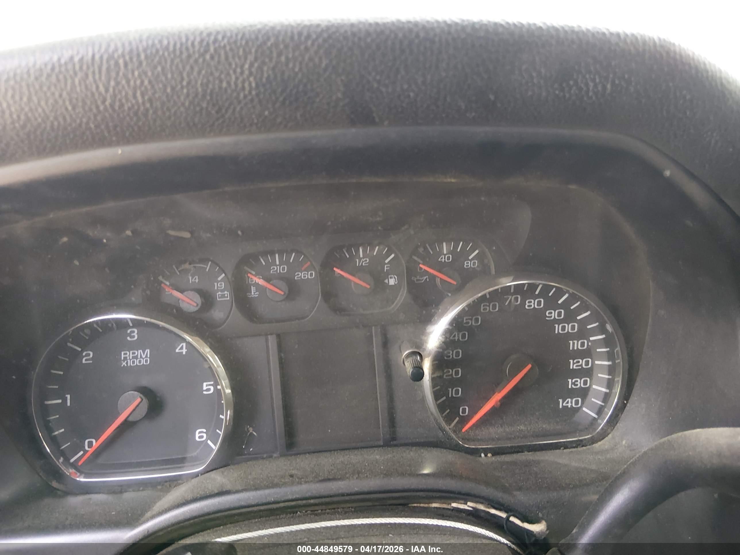 CHEVROLET SILVERADO image 7