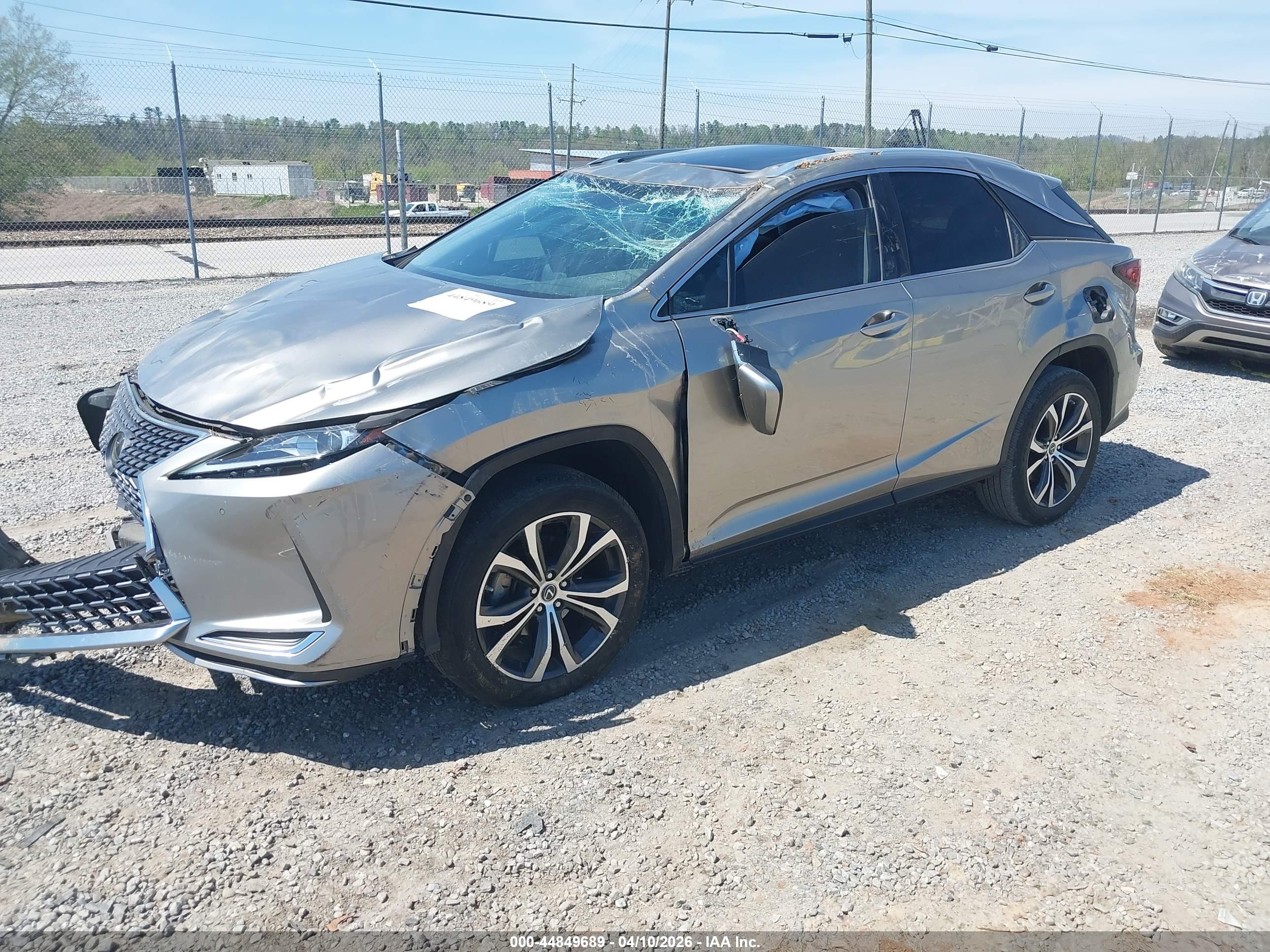 LEXUS RX image 2