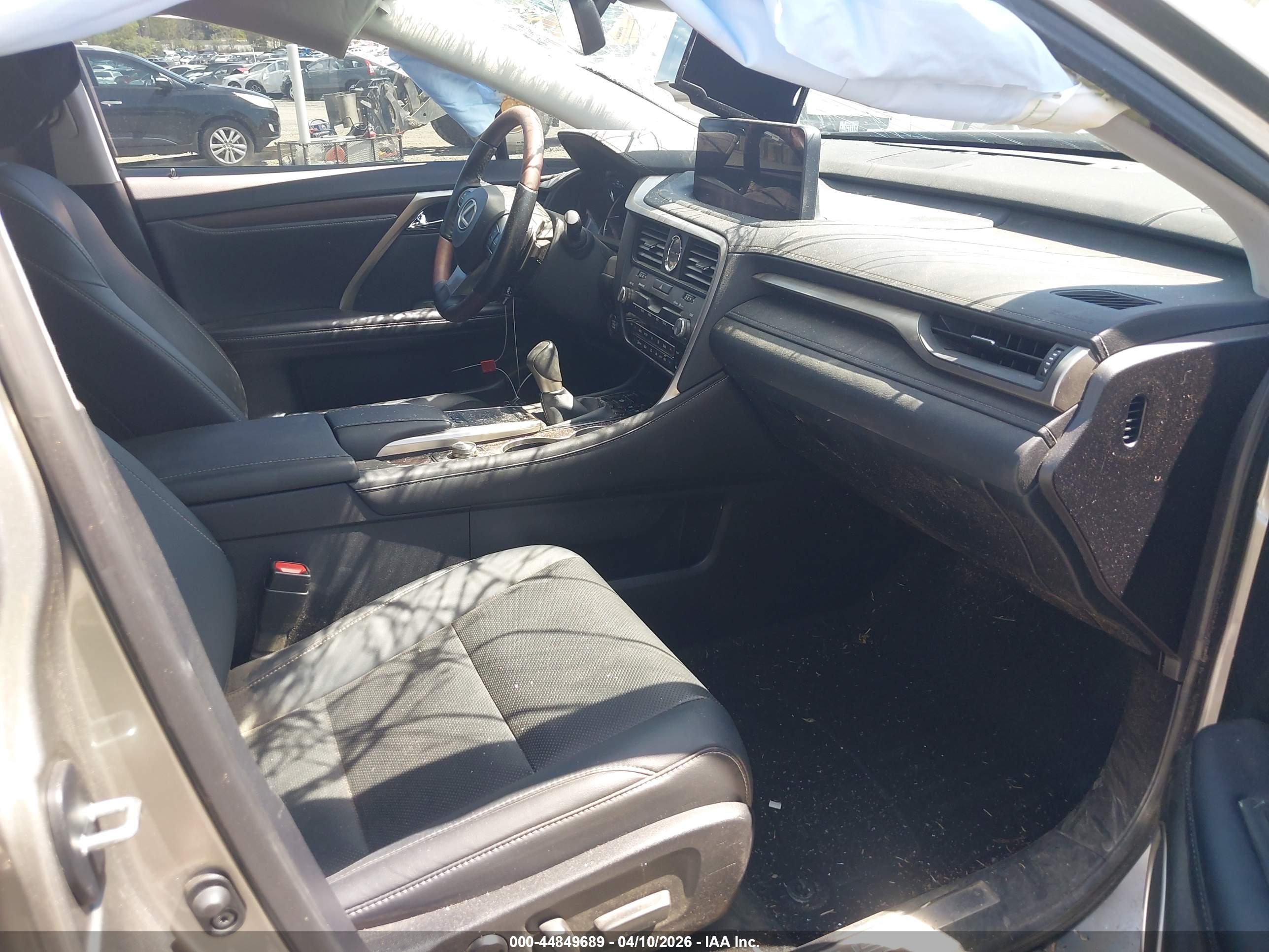 LEXUS RX image 5
