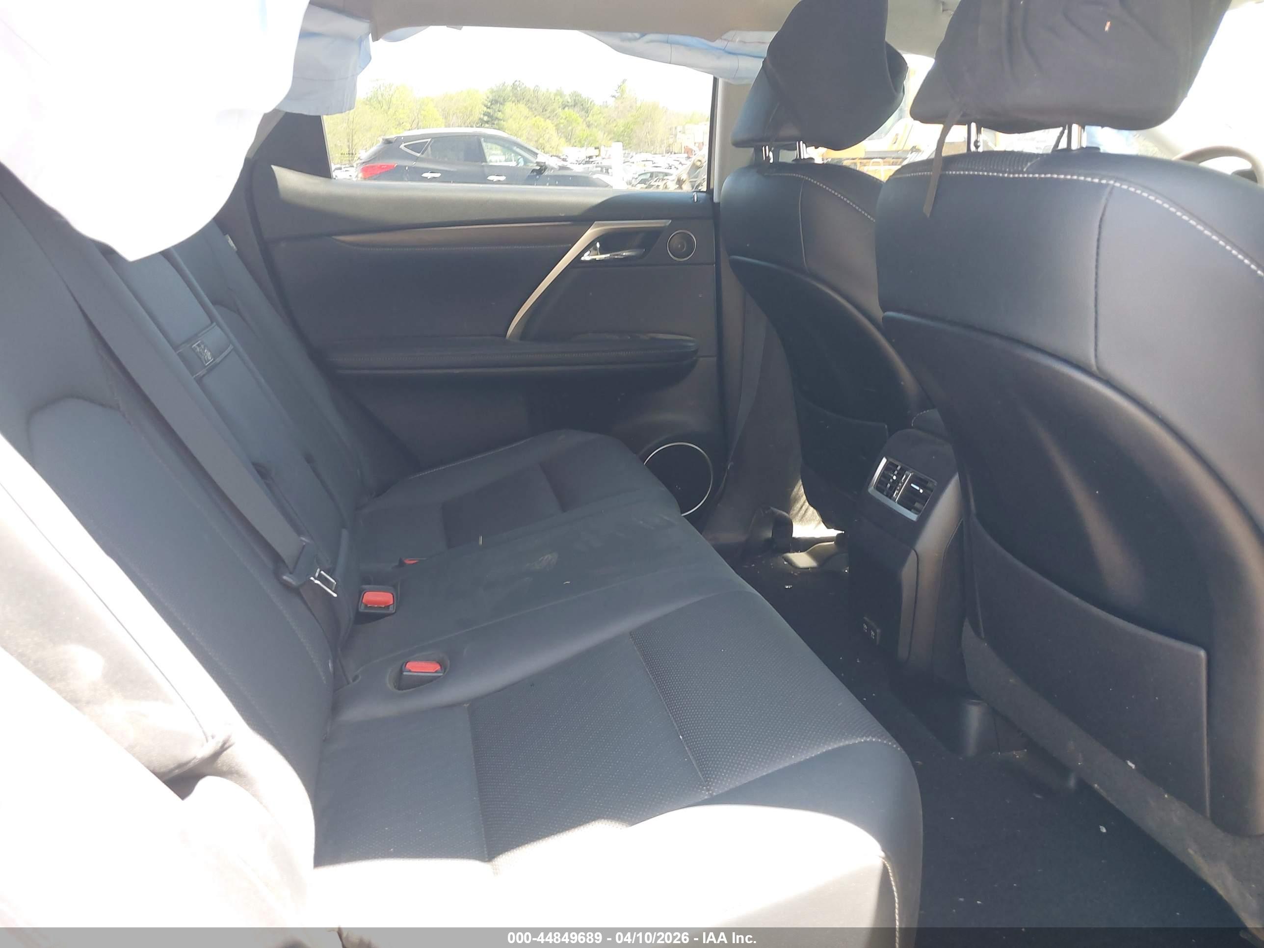 LEXUS RX image 8
