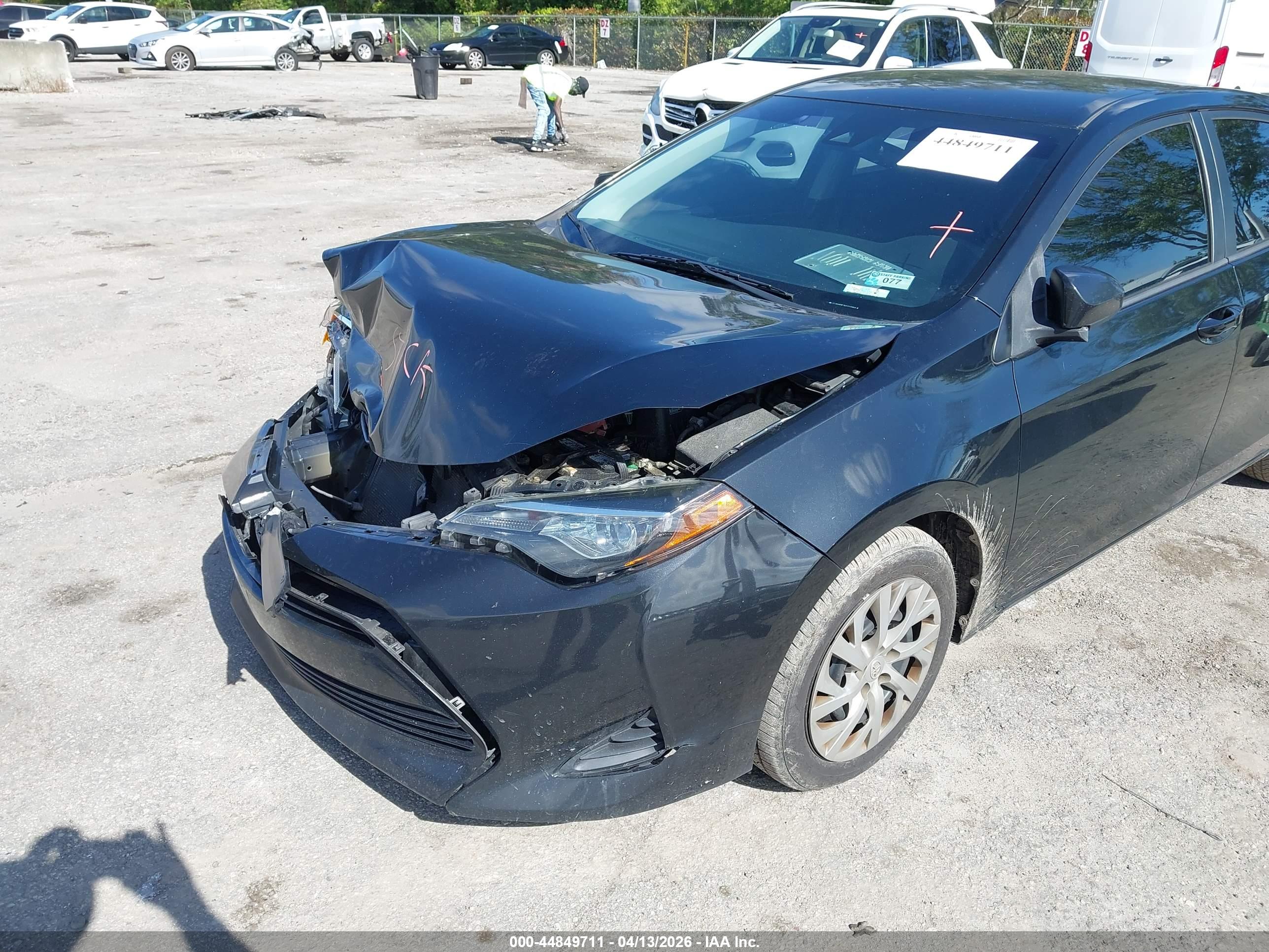 TOYOTA COROLLA image 6