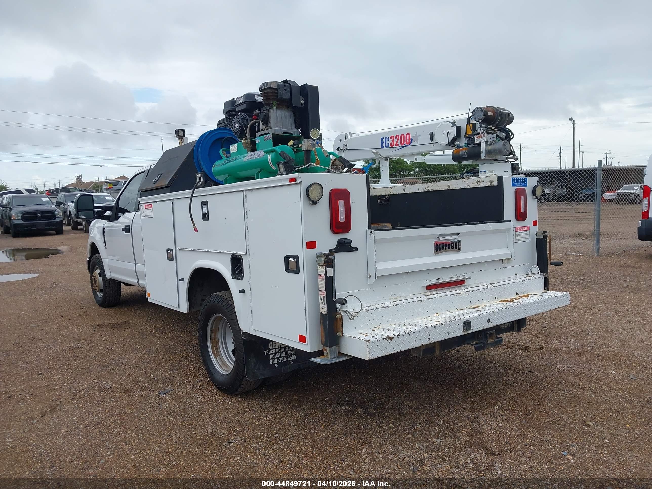 FORD F-350 image 3
