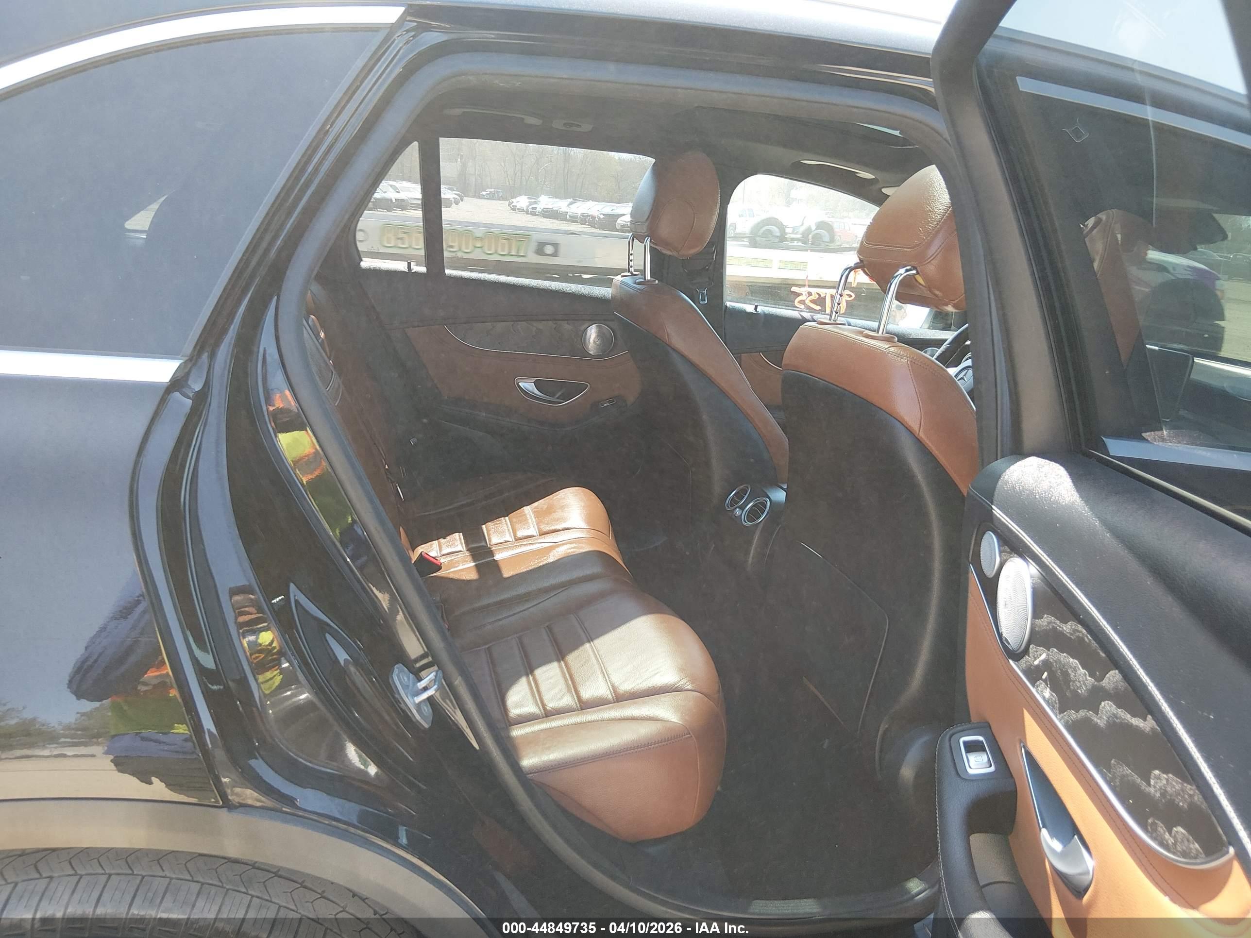 MERCEDES-BENZ GLC image 8