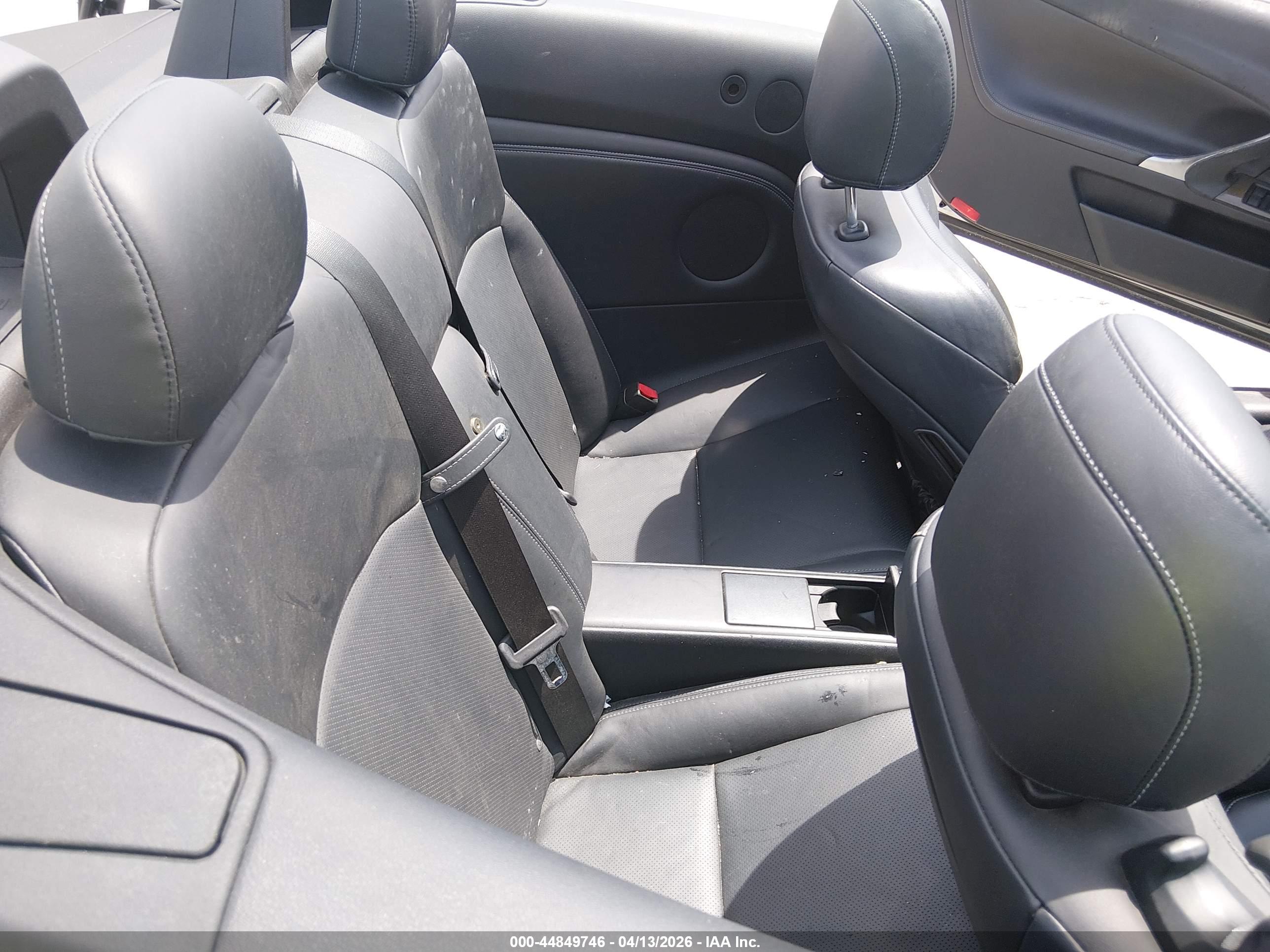 LEXUS IS image 8