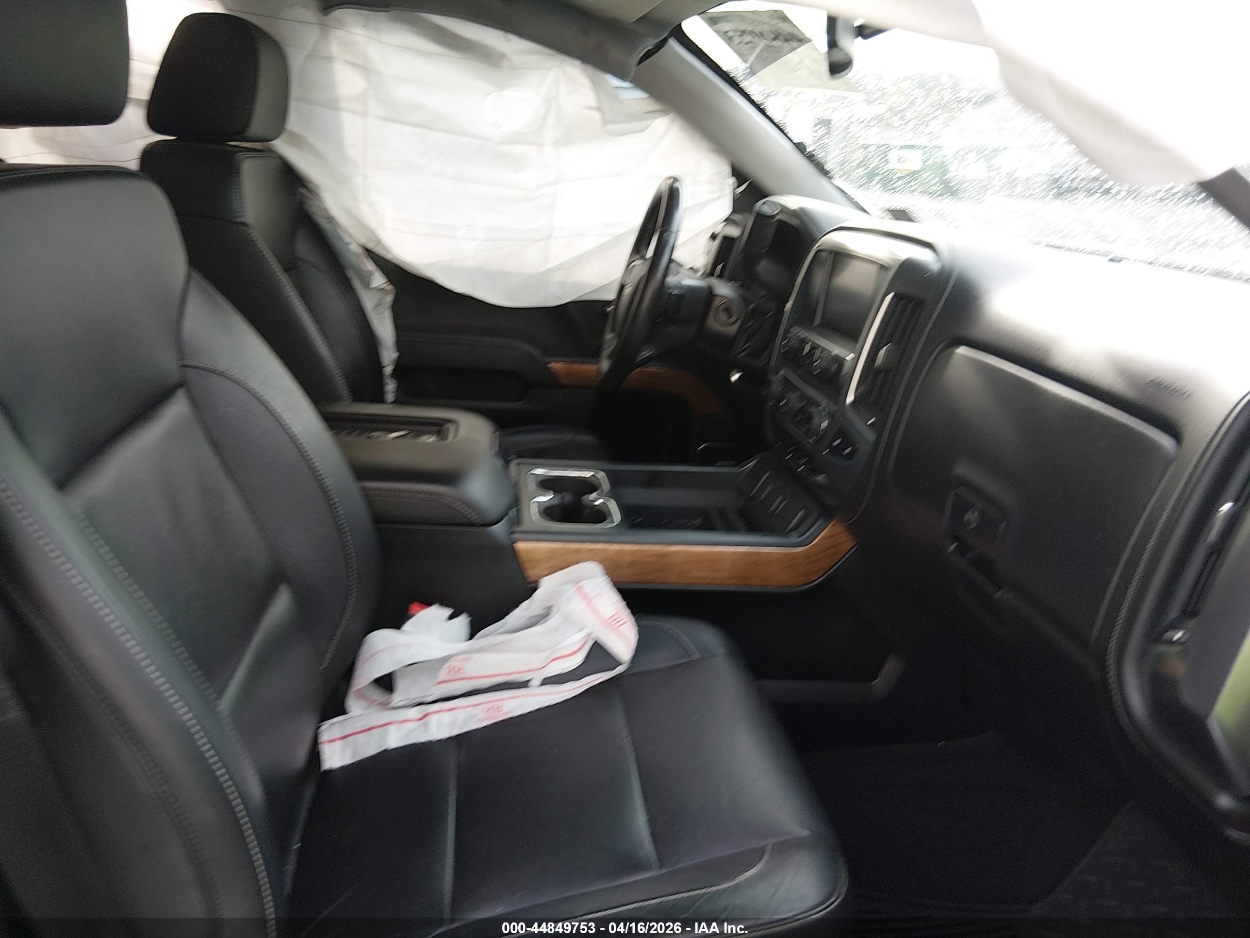 CHEVROLET SILVERADO image 5