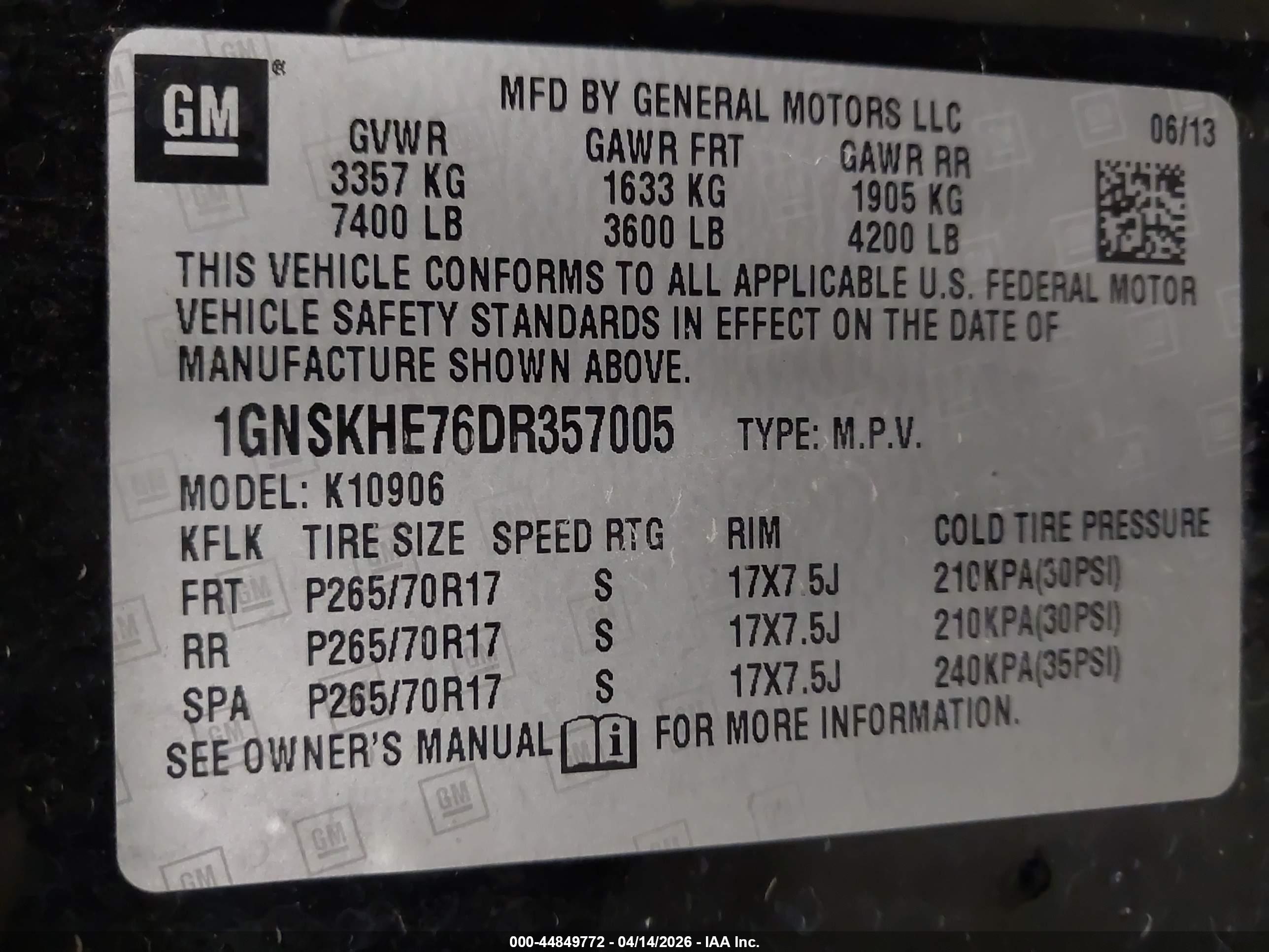 CHEVROLET SUBURBAN image 9