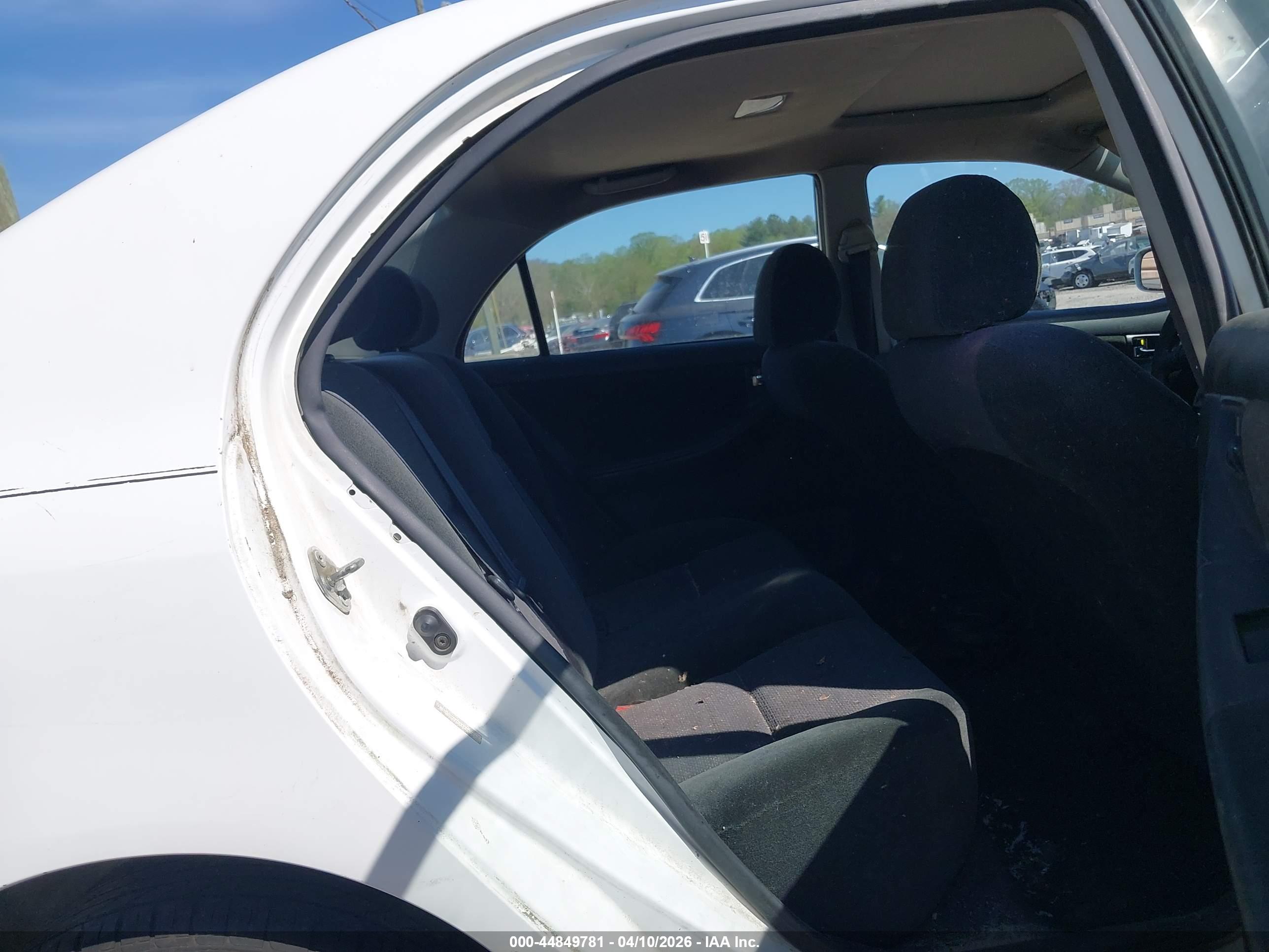 TOYOTA COROLLA image 8