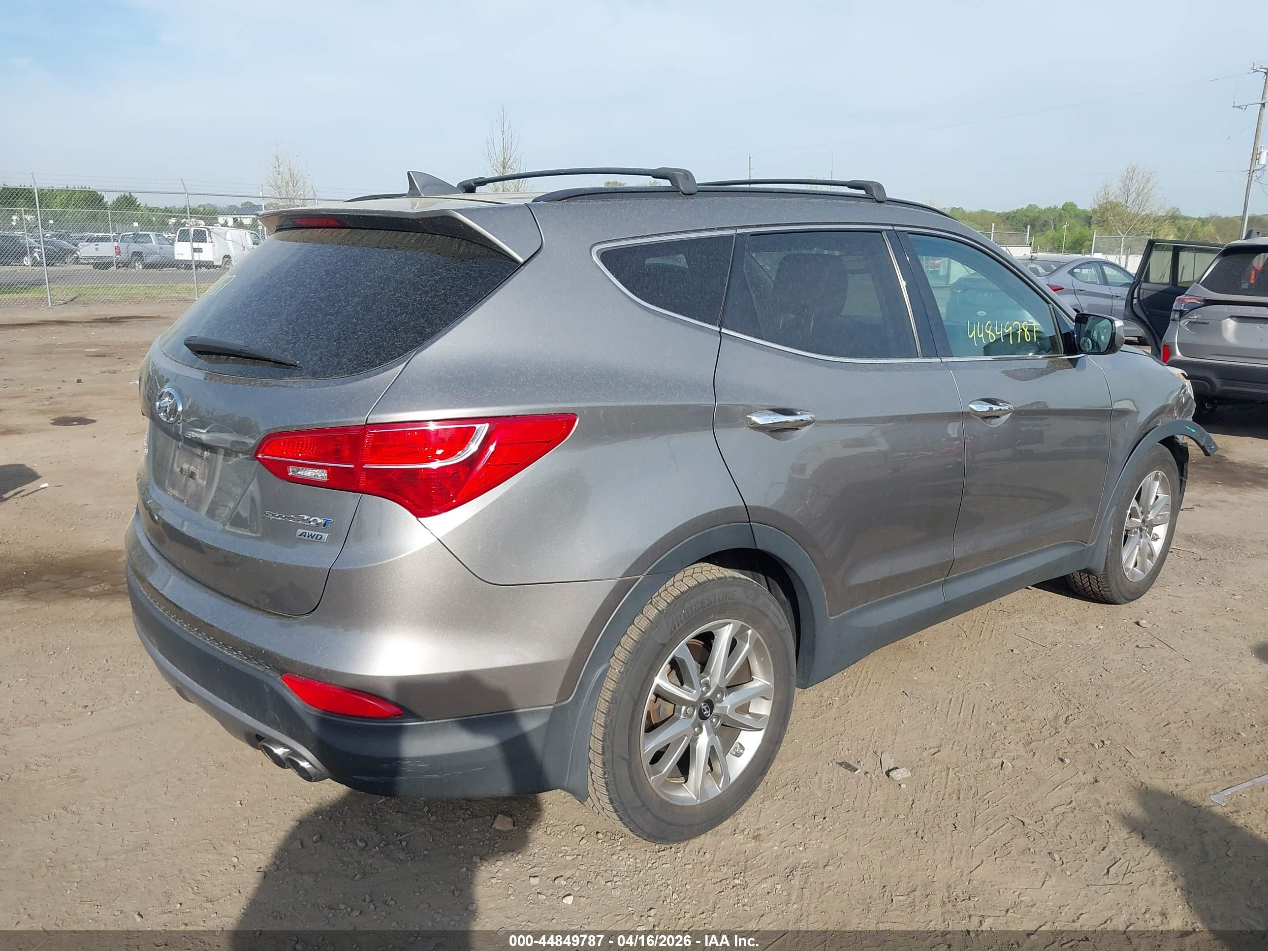 HYUNDAI SANTA image 4