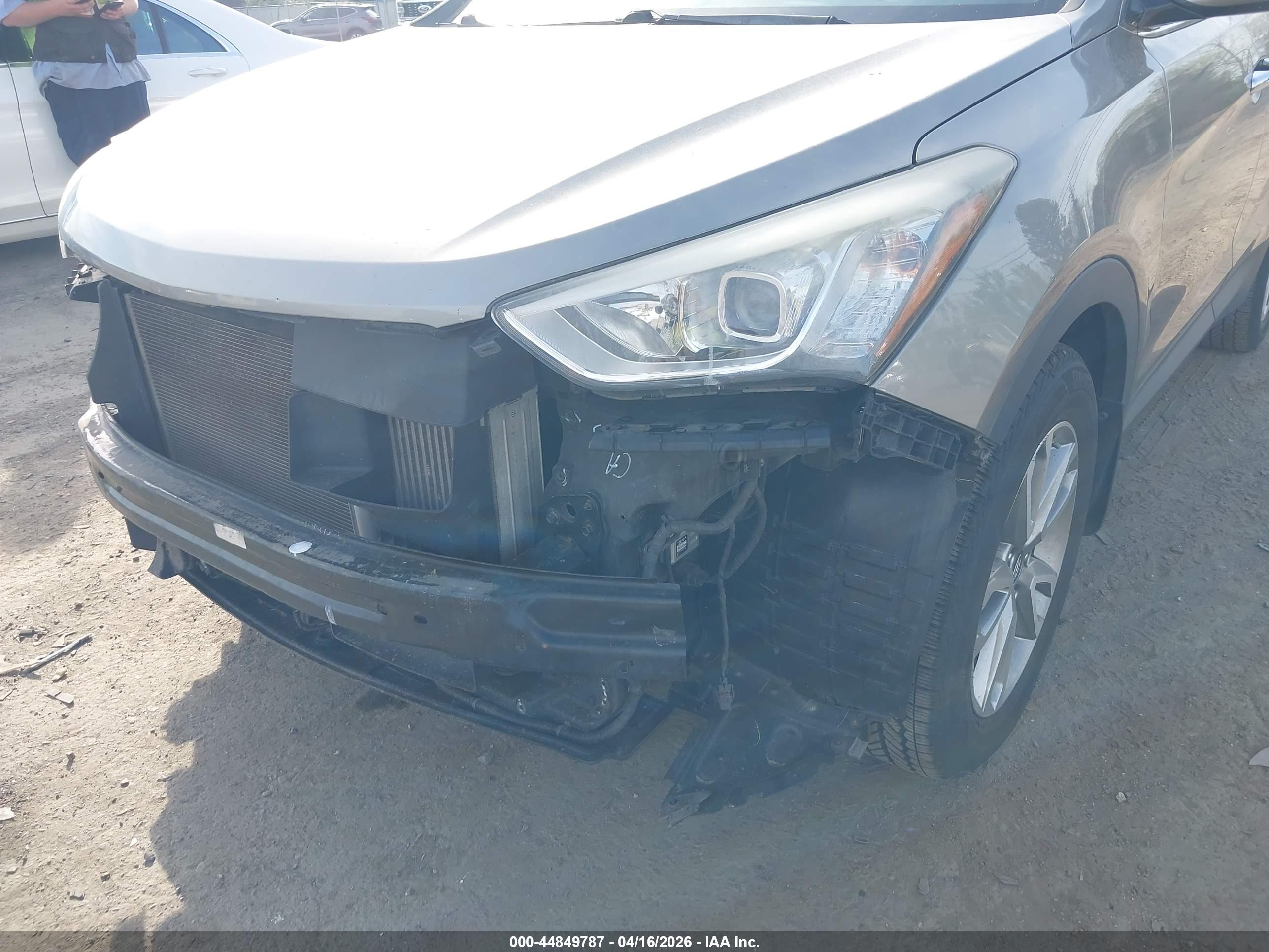 HYUNDAI SANTA image 6