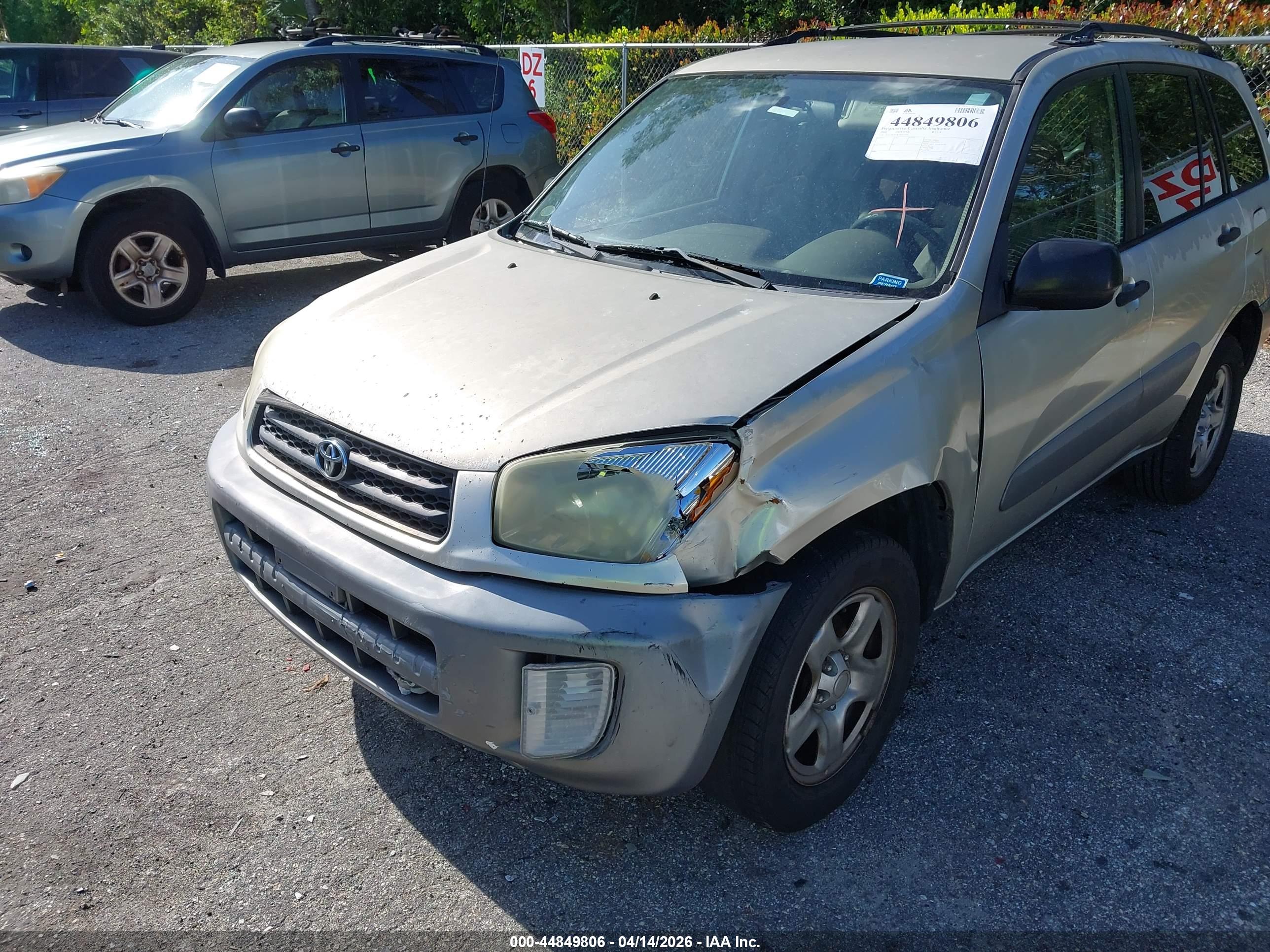 TOYOTA RAV4 image 6