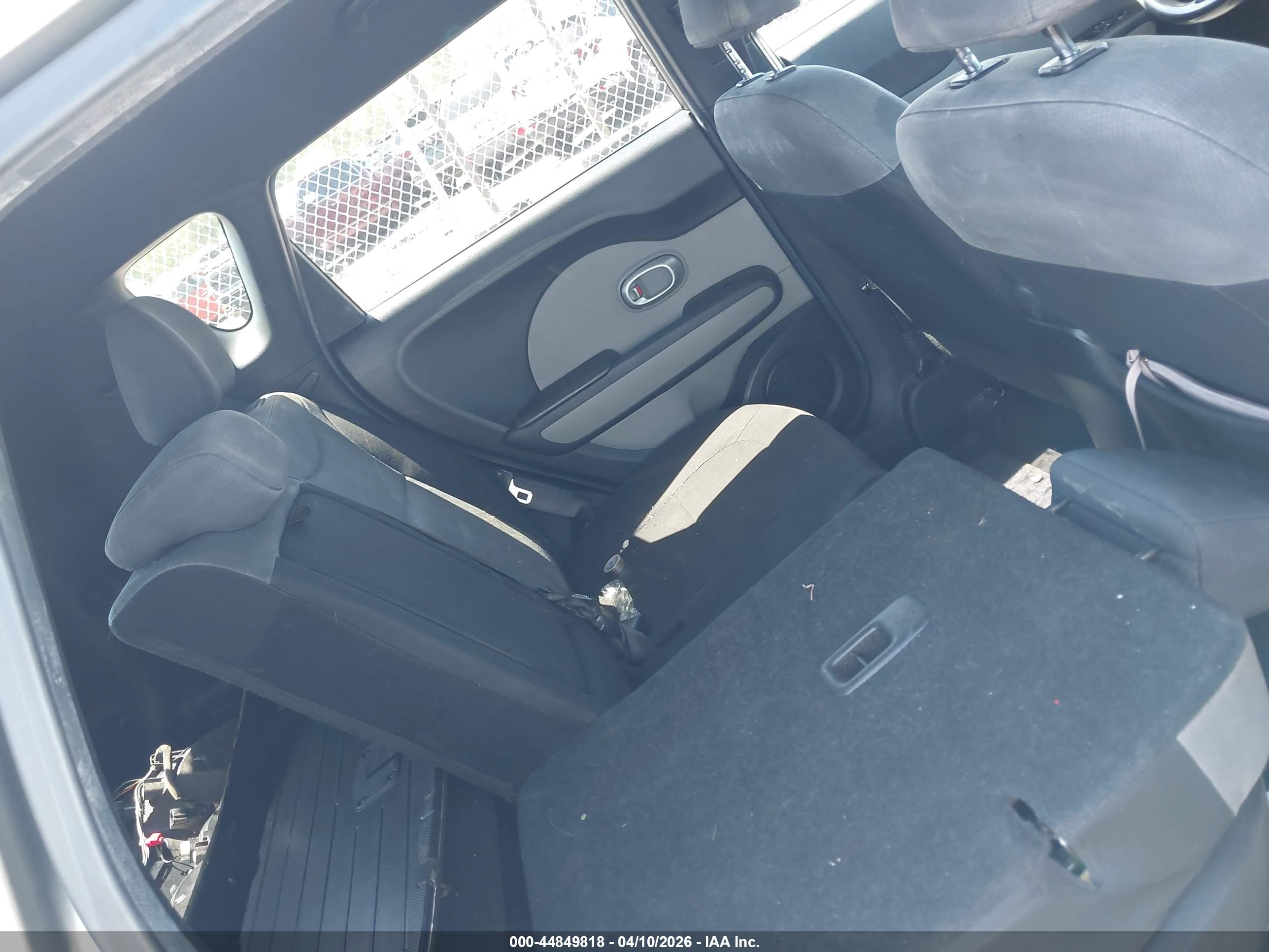 KIA SOUL image 8